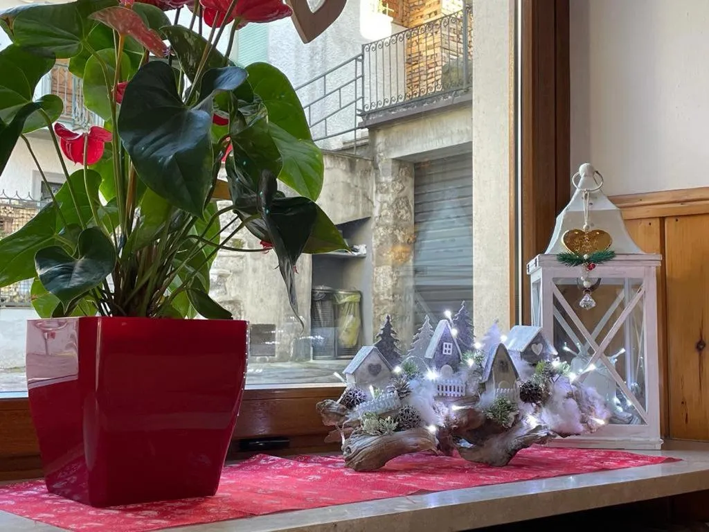 Restaurant/places to eat in Hotel Americana