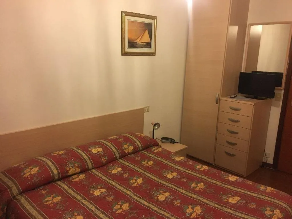 Bed in Hotel Americana