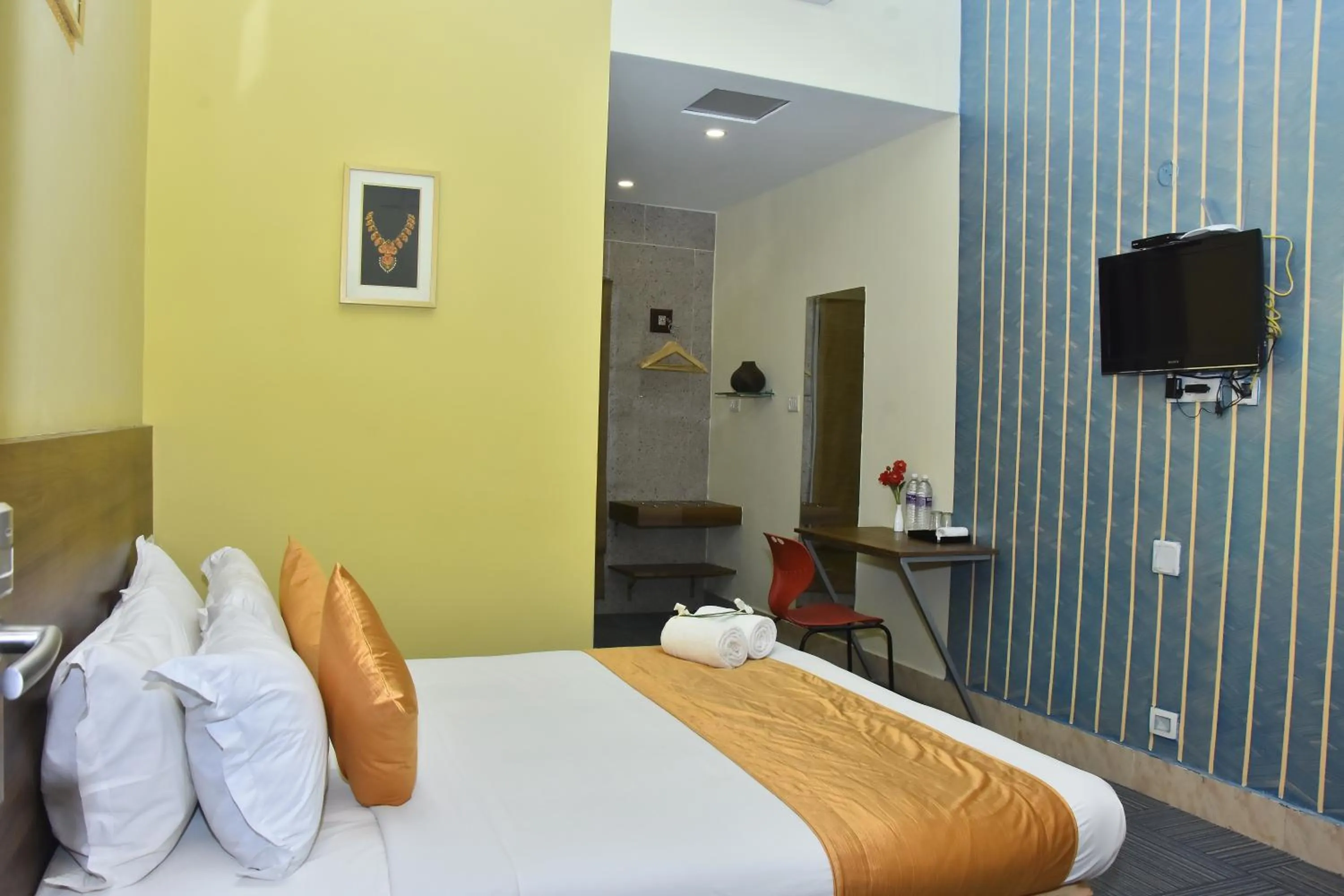 Bed in juSTa Sarang Rameshwaram