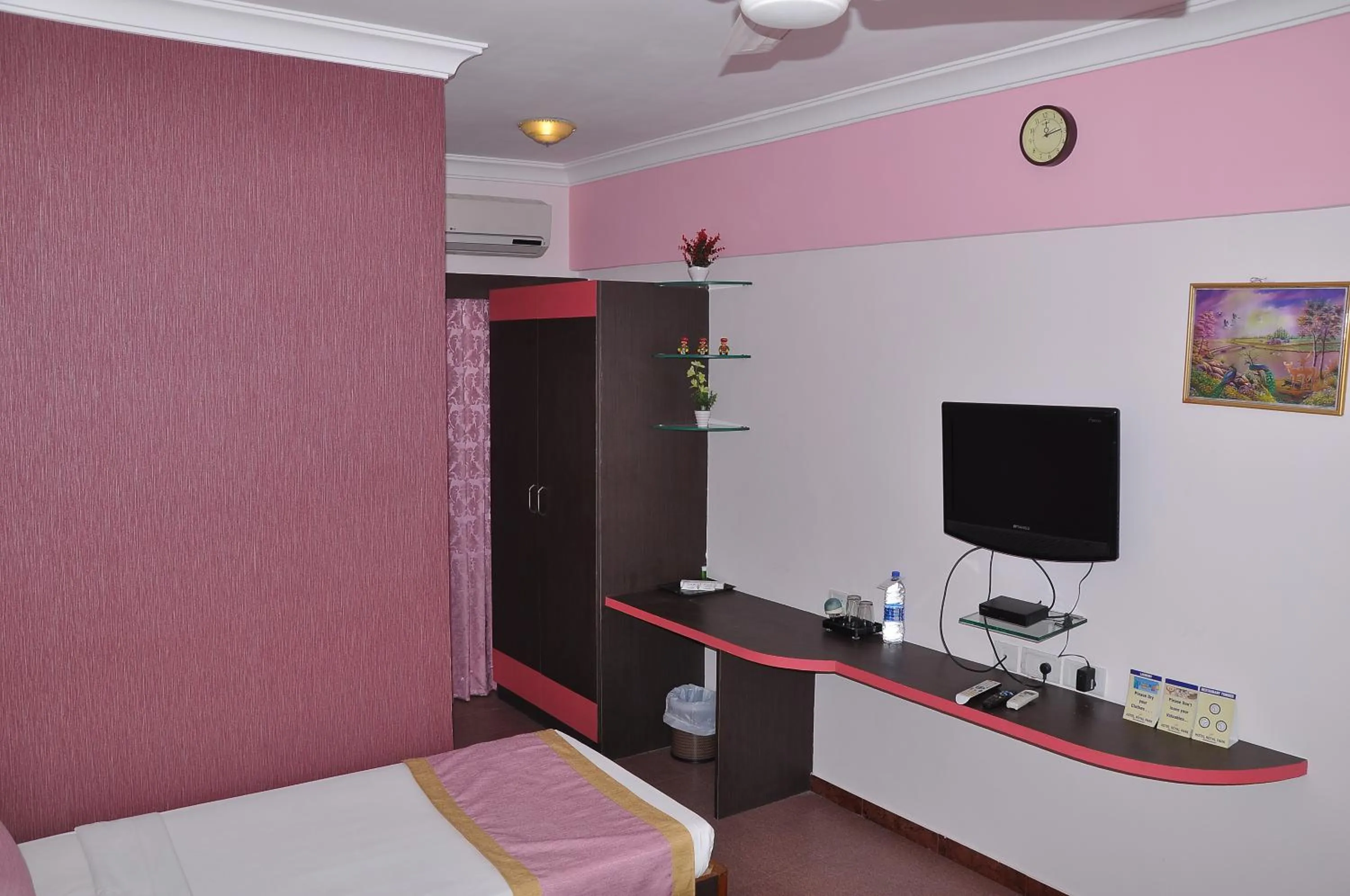 Bed in juSTa Sarang Rameshwaram