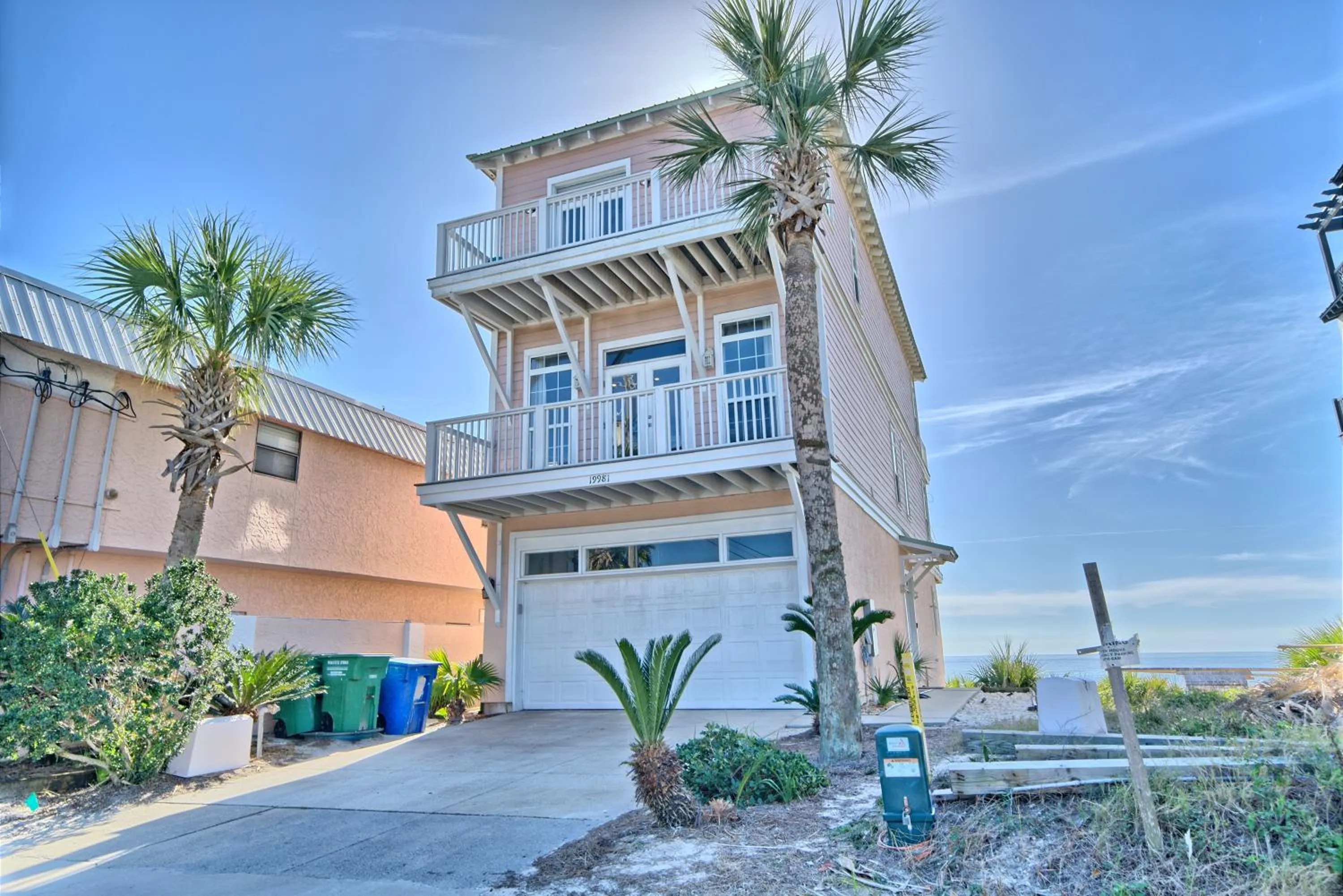 Property building in Pineapple Villas