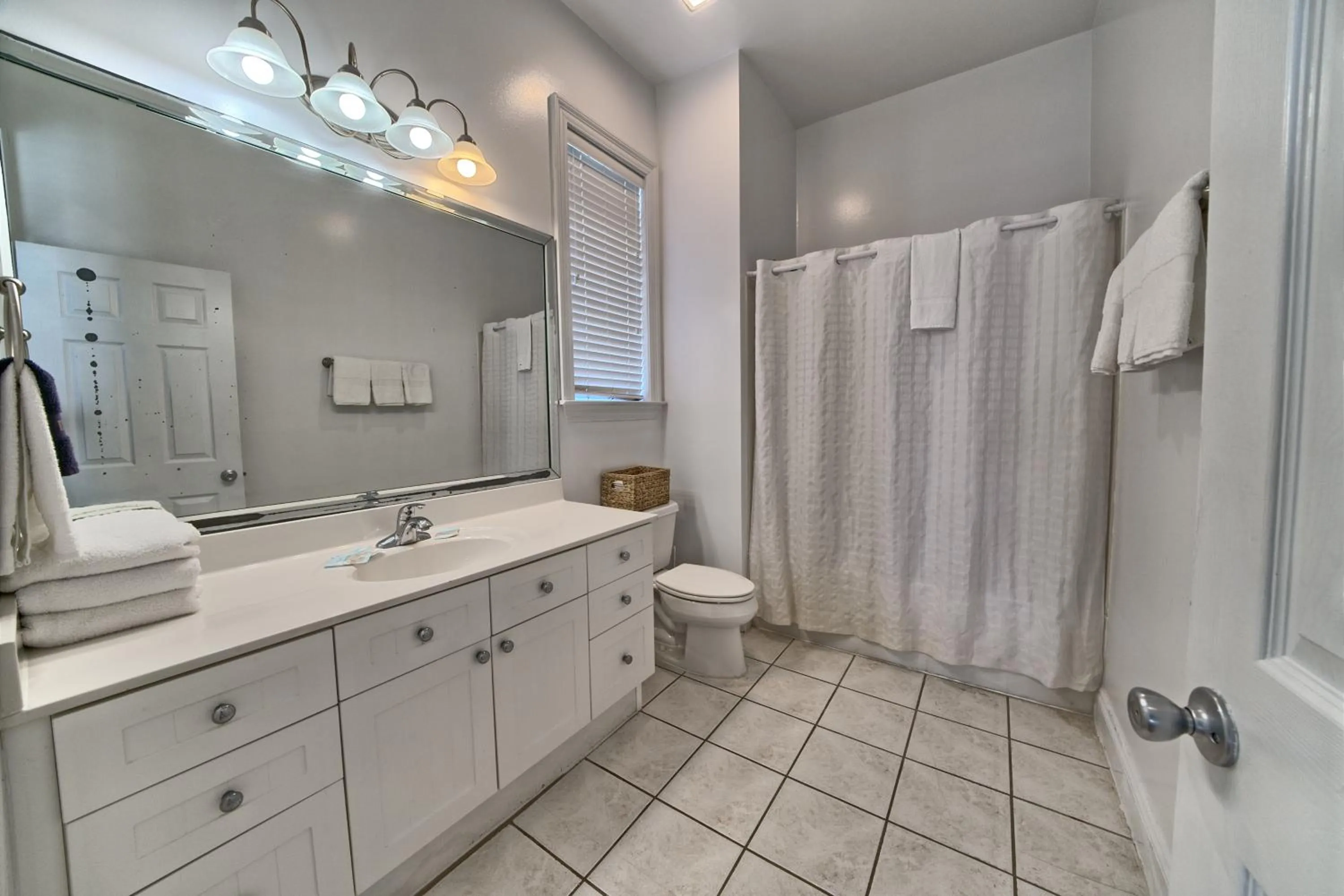 Bathroom in Pineapple Villas