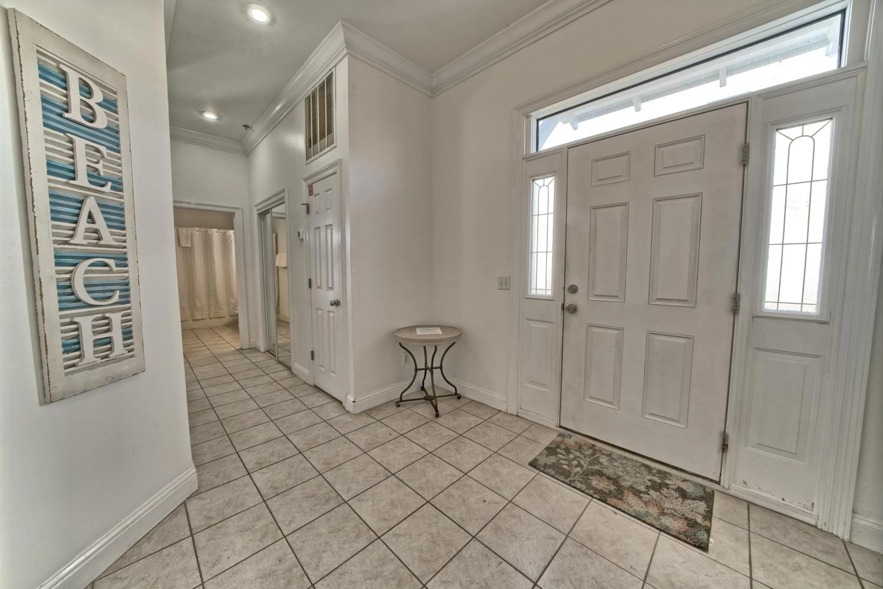 Facade/entrance in Pineapple Villas