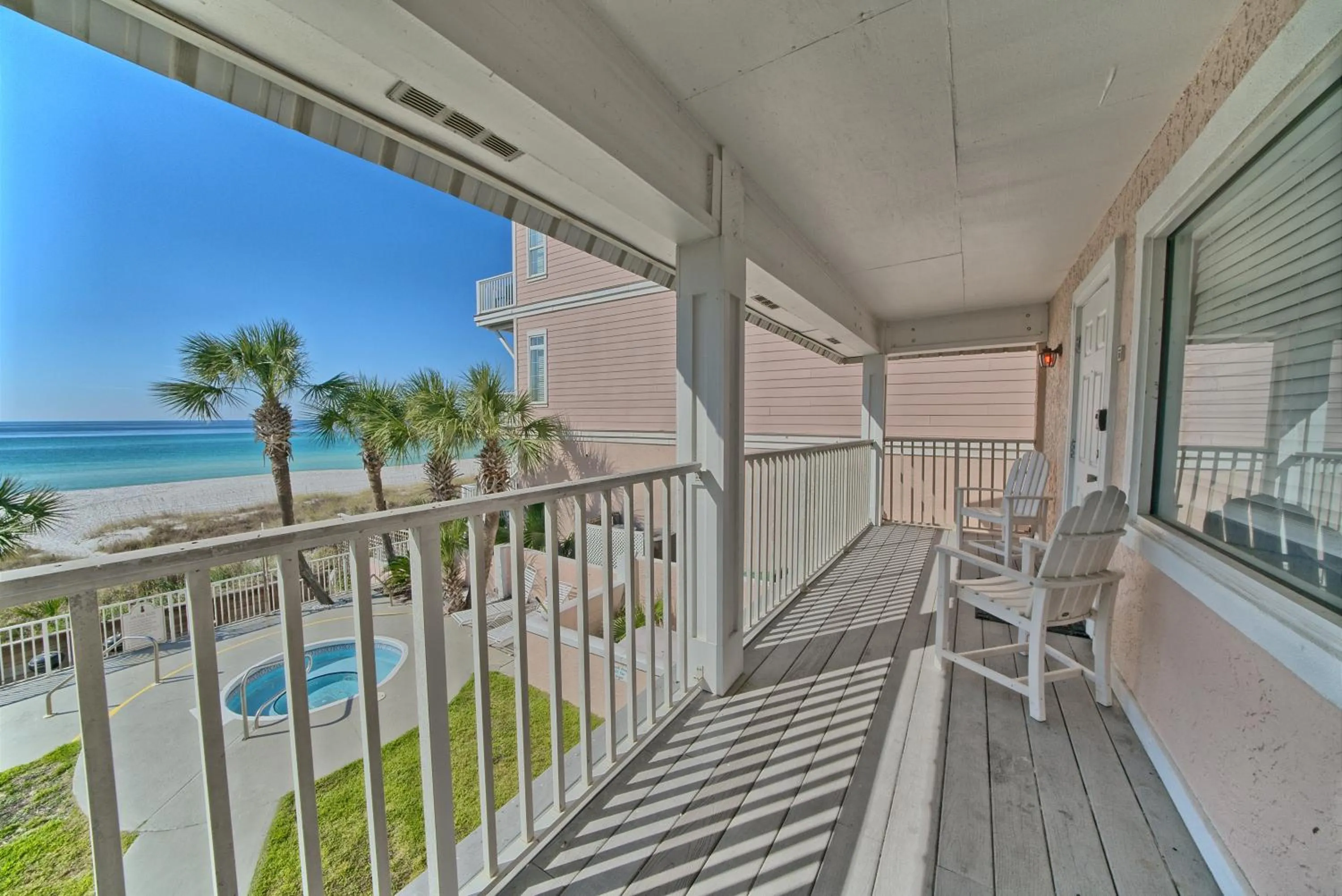 Hot Tub in Pineapple Villas