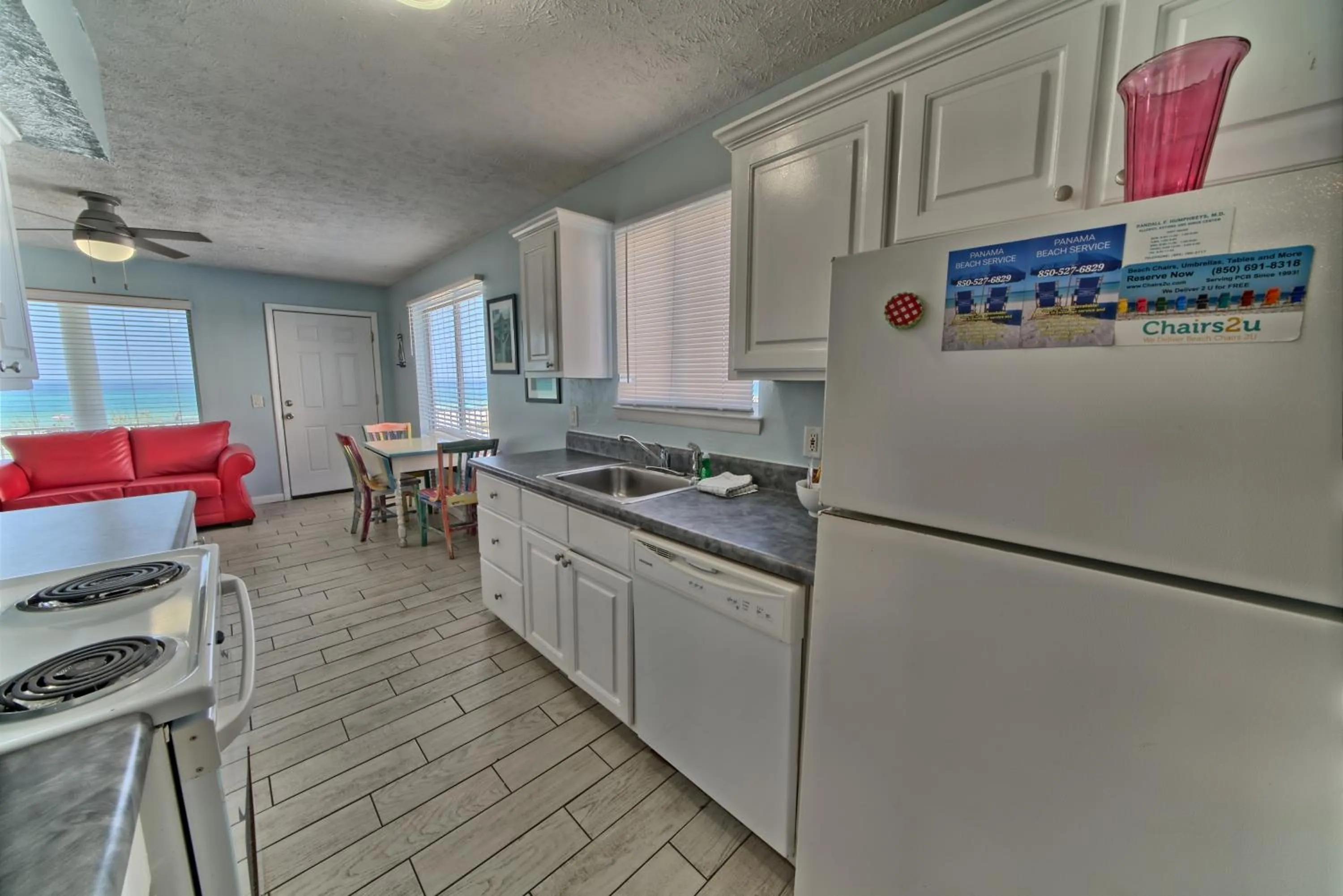 Dining area in Pineapple Villas