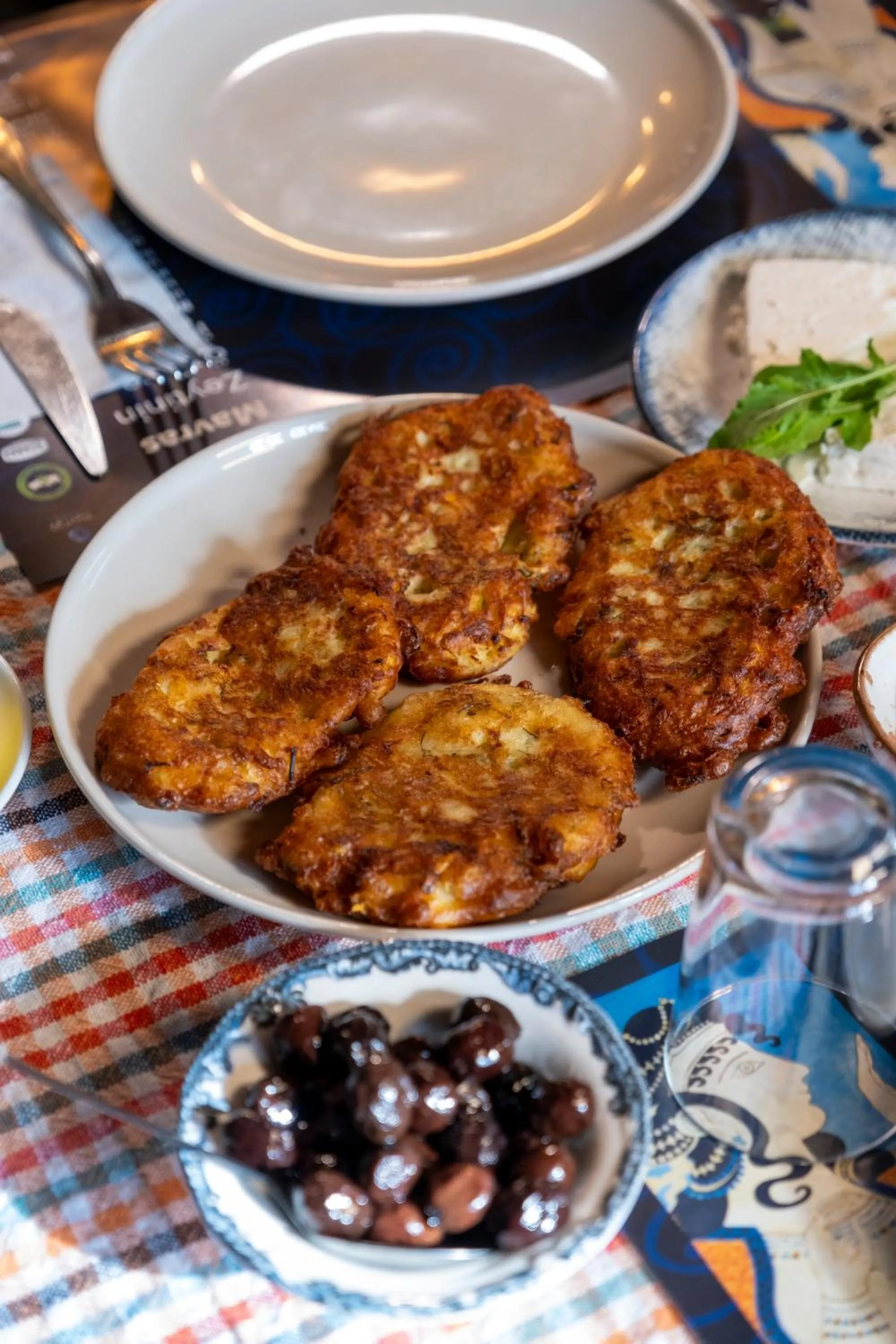 Food and drinks in Mavras Tas Odalar