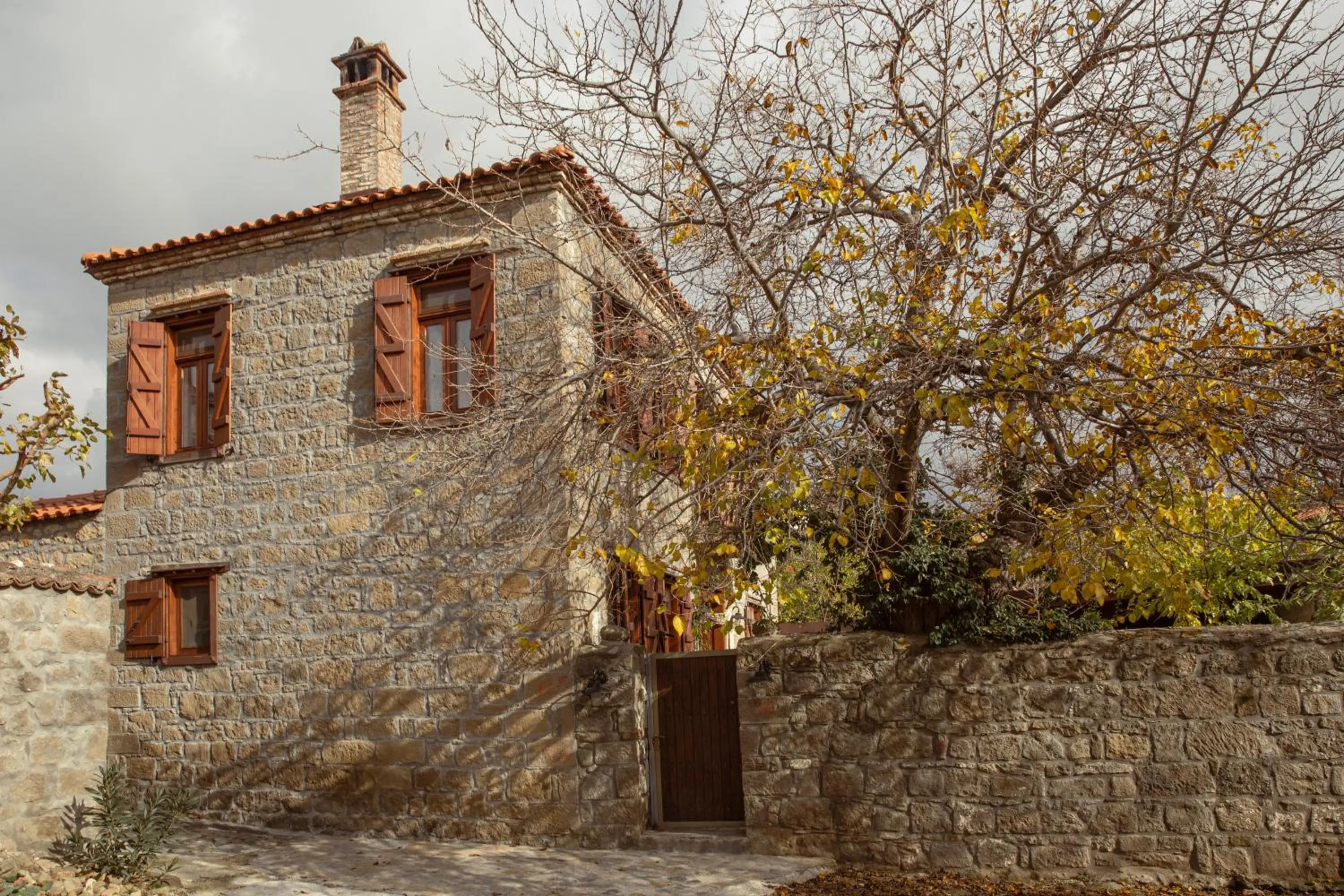 Property building in Mavras Tas Odalar