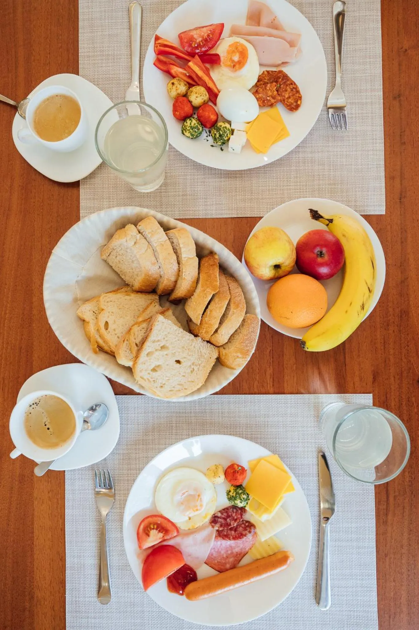 Breakfast in Pensiunea Comfort