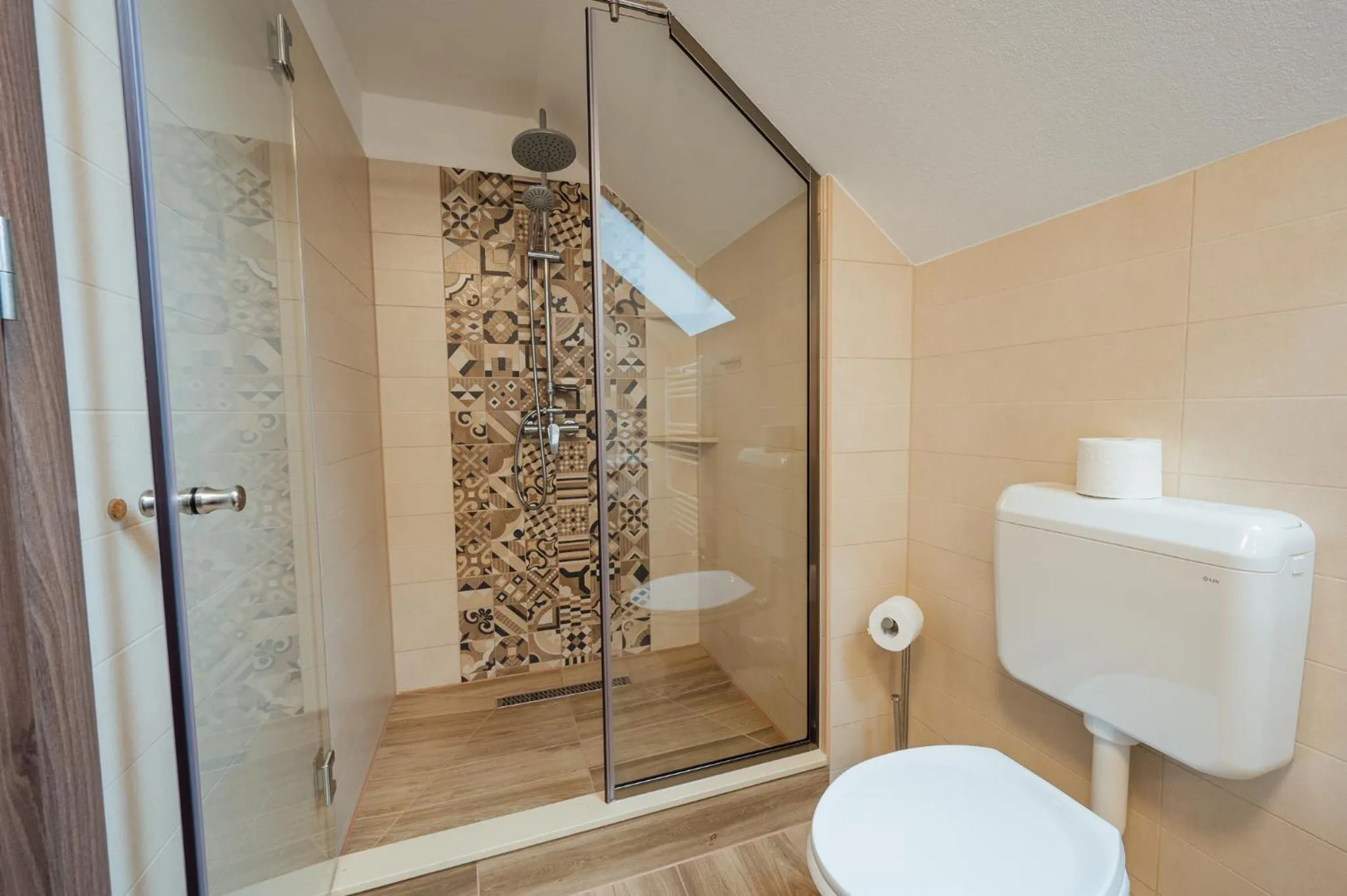 Bathroom in Pensiunea Comfort