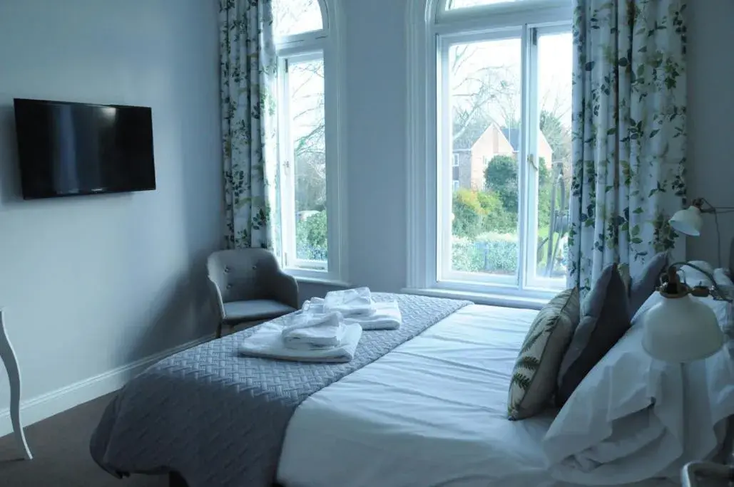 Photo of the whole room, Bed in The Milford Arms Photo of the whole room, Bed in The Milford Arms