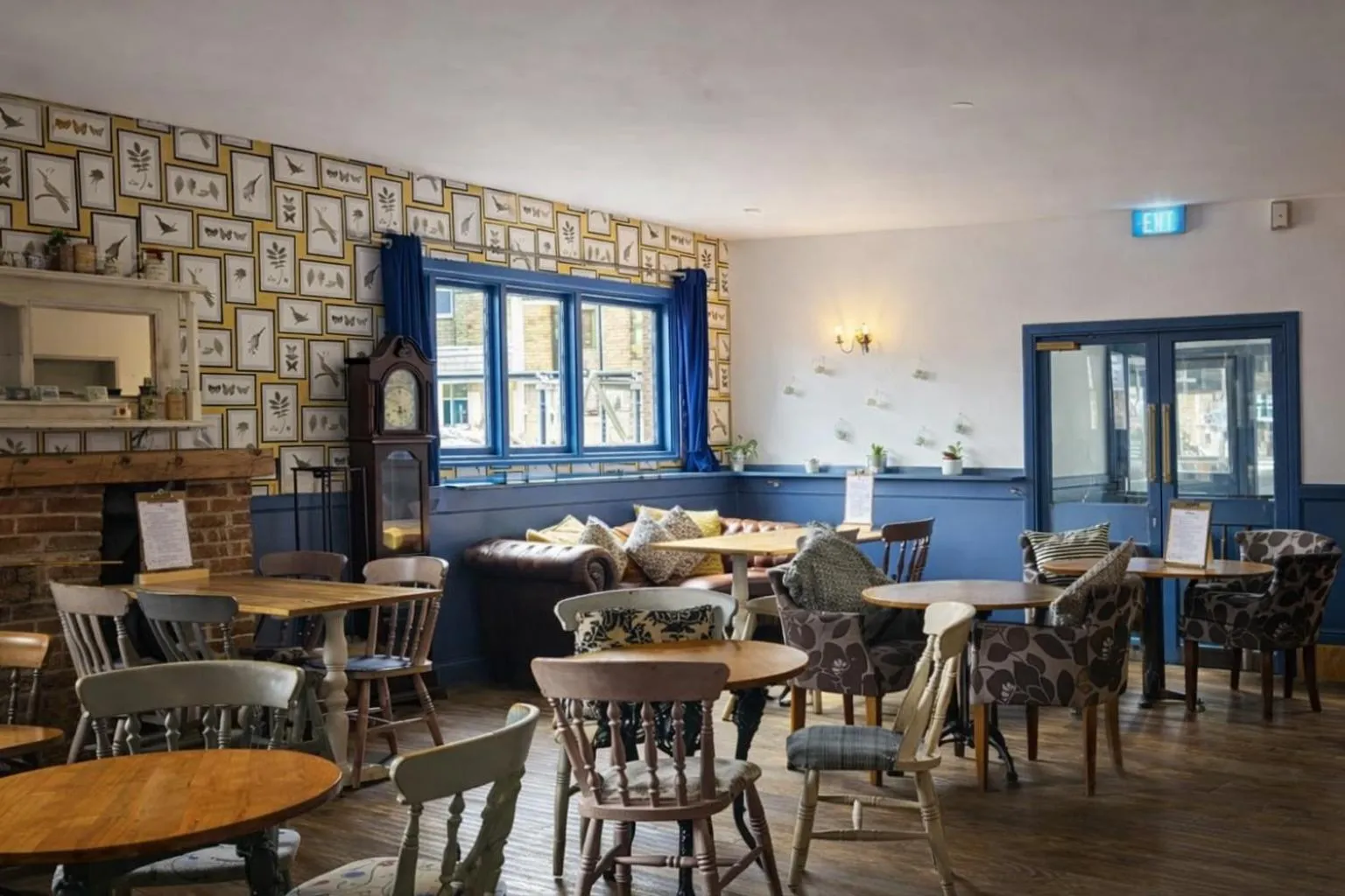 Restaurant/places to eat in The Milford Arms