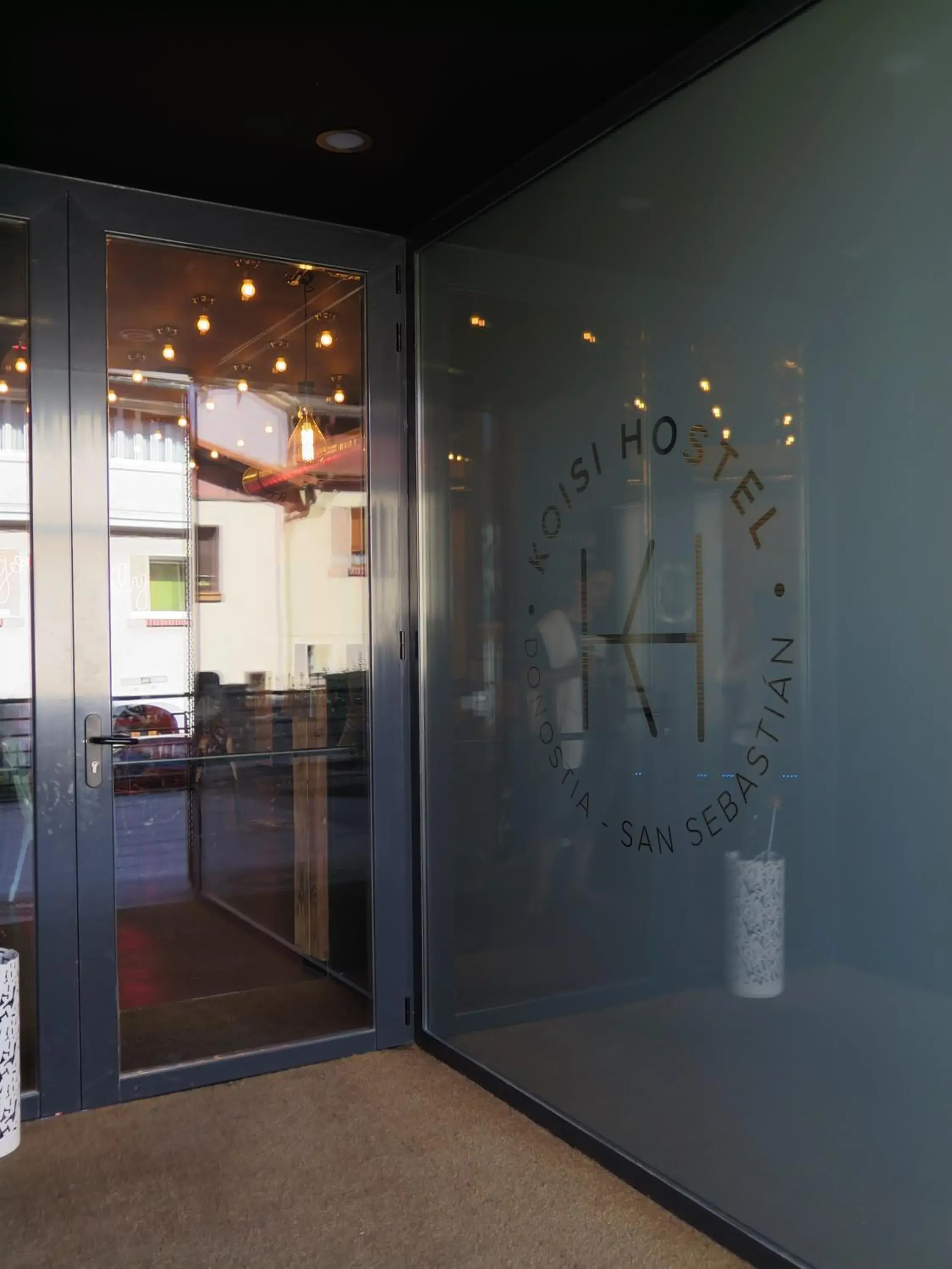 Facade/entrance in Koisi Hostel Facade/entrance in Koisi Hostel