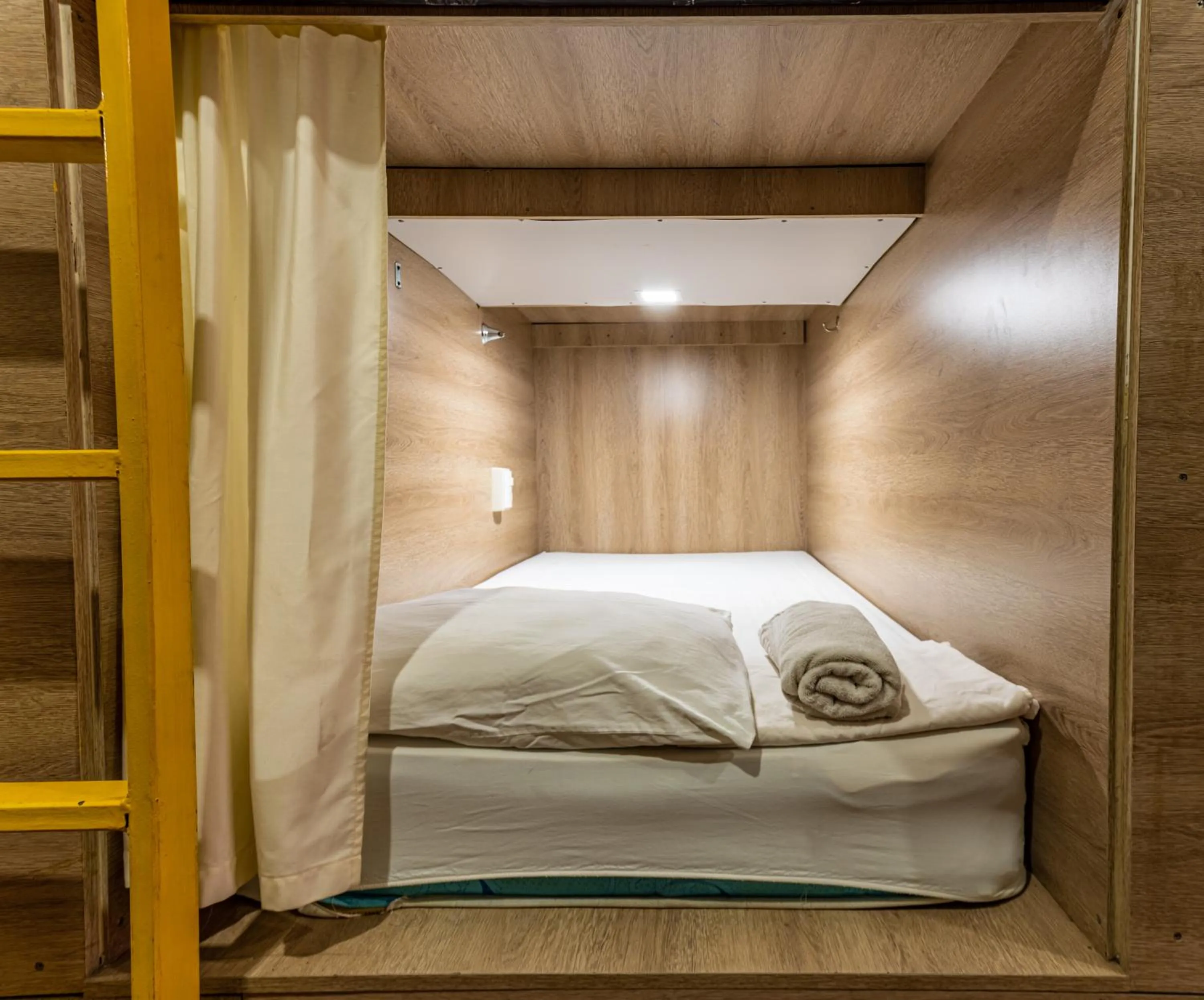 Bedroom, Bed in Hostel the pod 33
