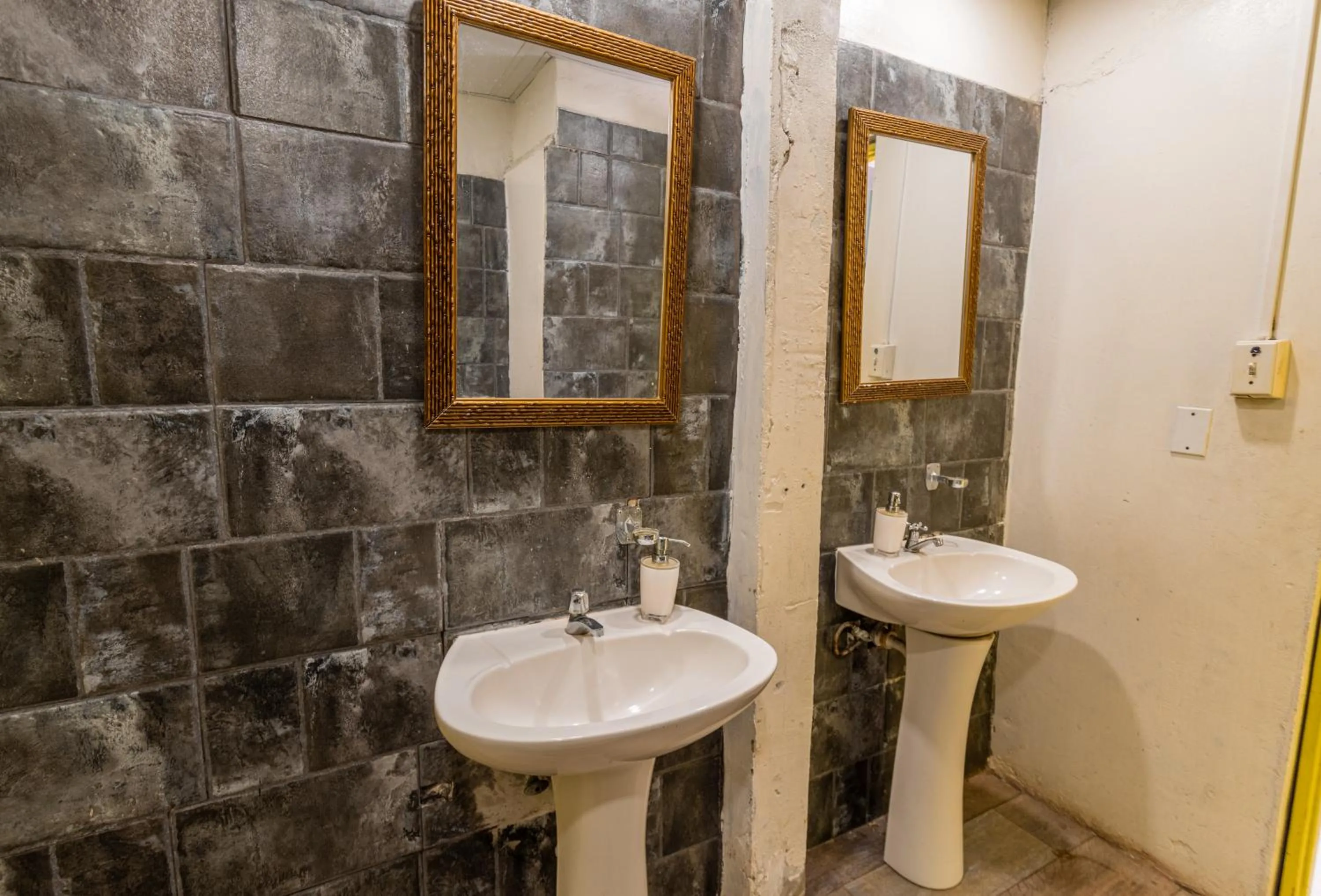 Bathroom in Hostel the pod 33