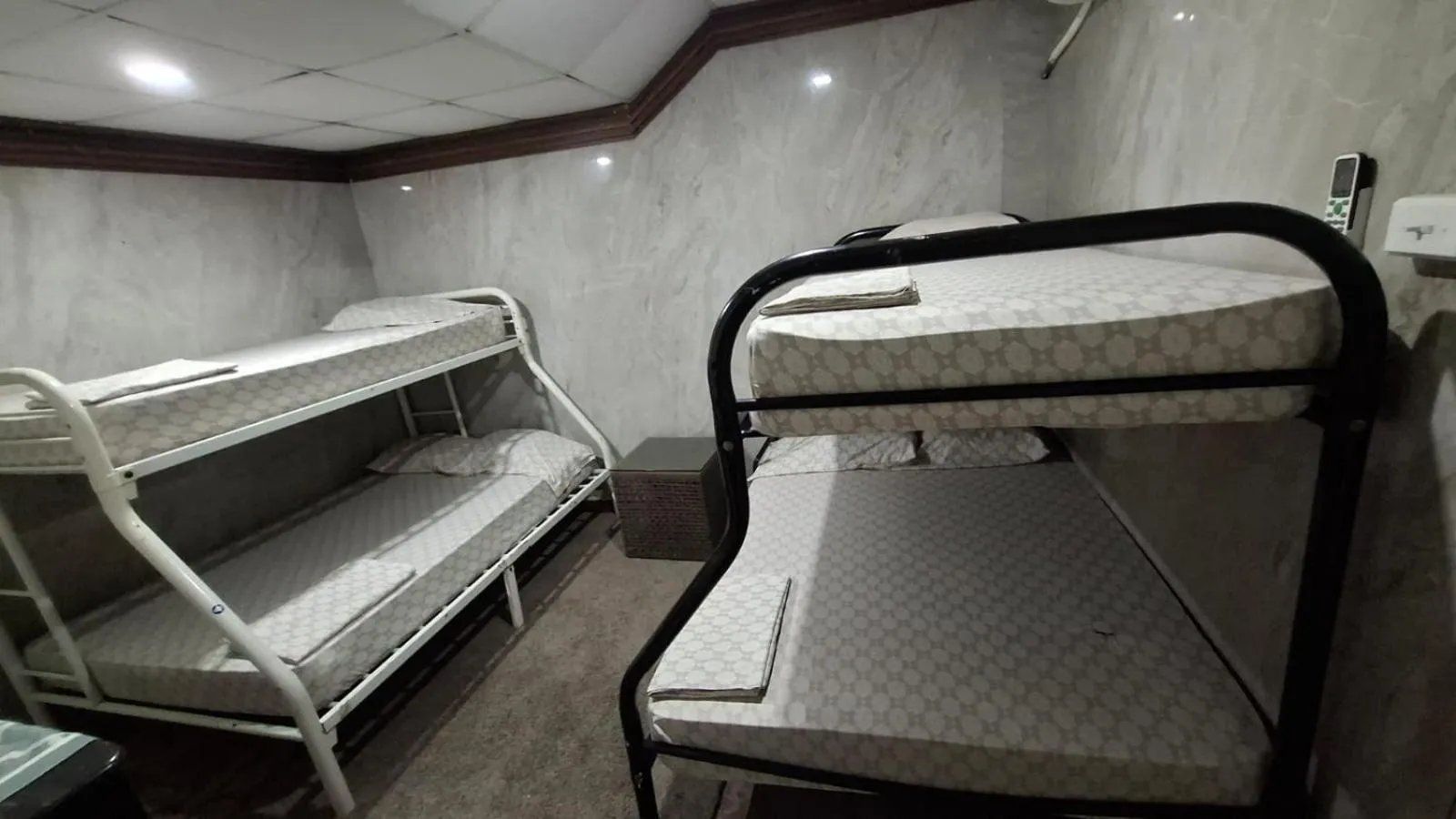 Photo of the whole room, Bed in Hostel the pod 33