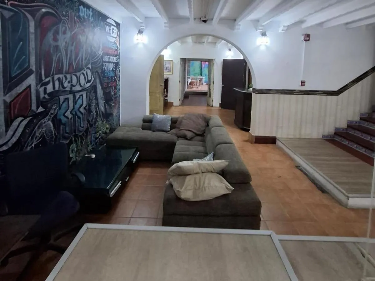 Living room in Hostel the pod 33