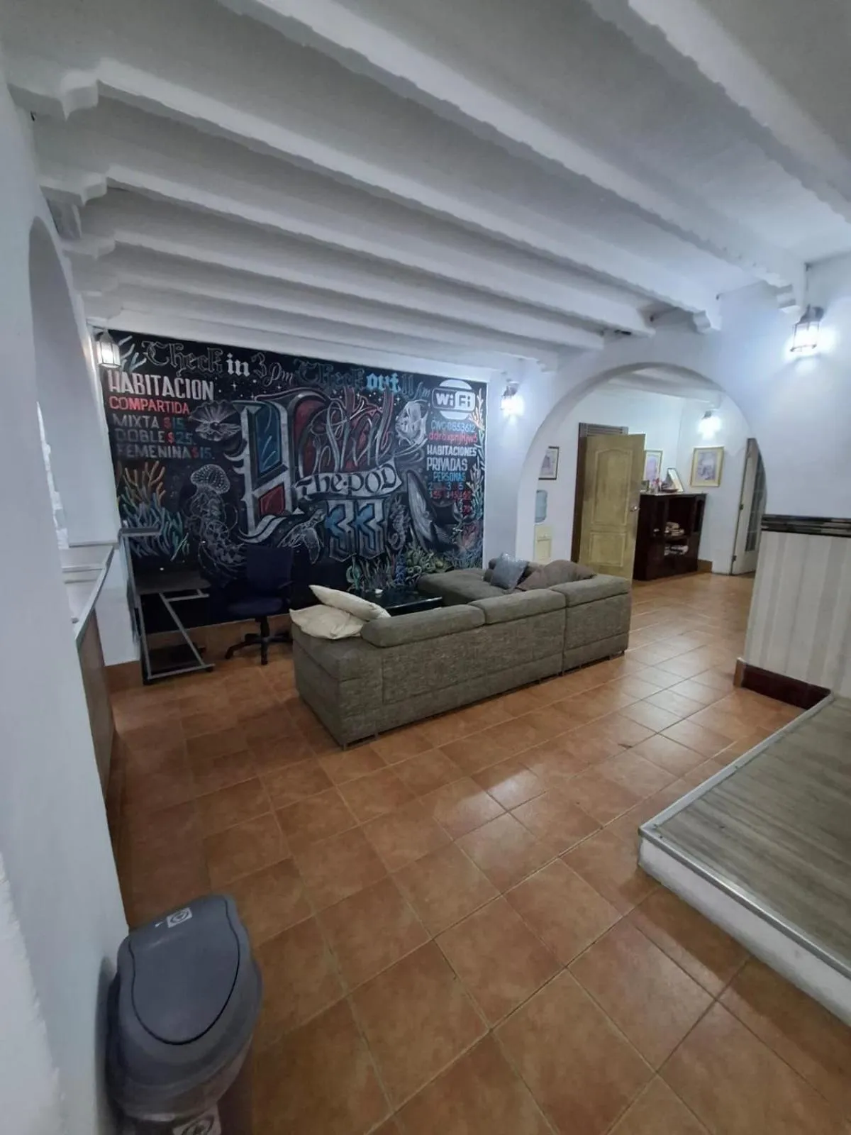 Living room in Hostel the pod 33