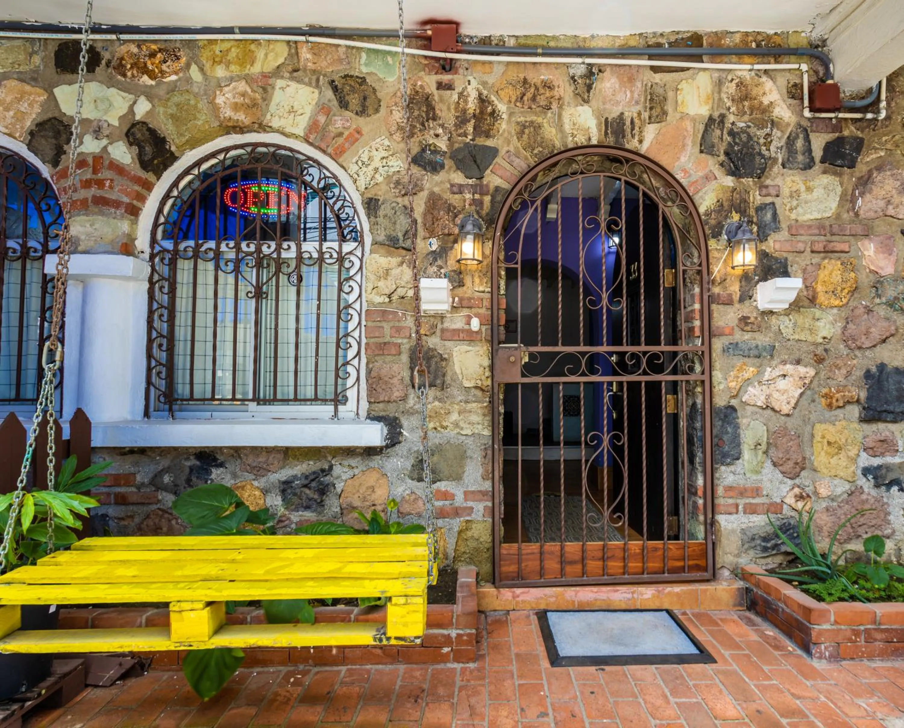 Property building in Hostel the pod 33
