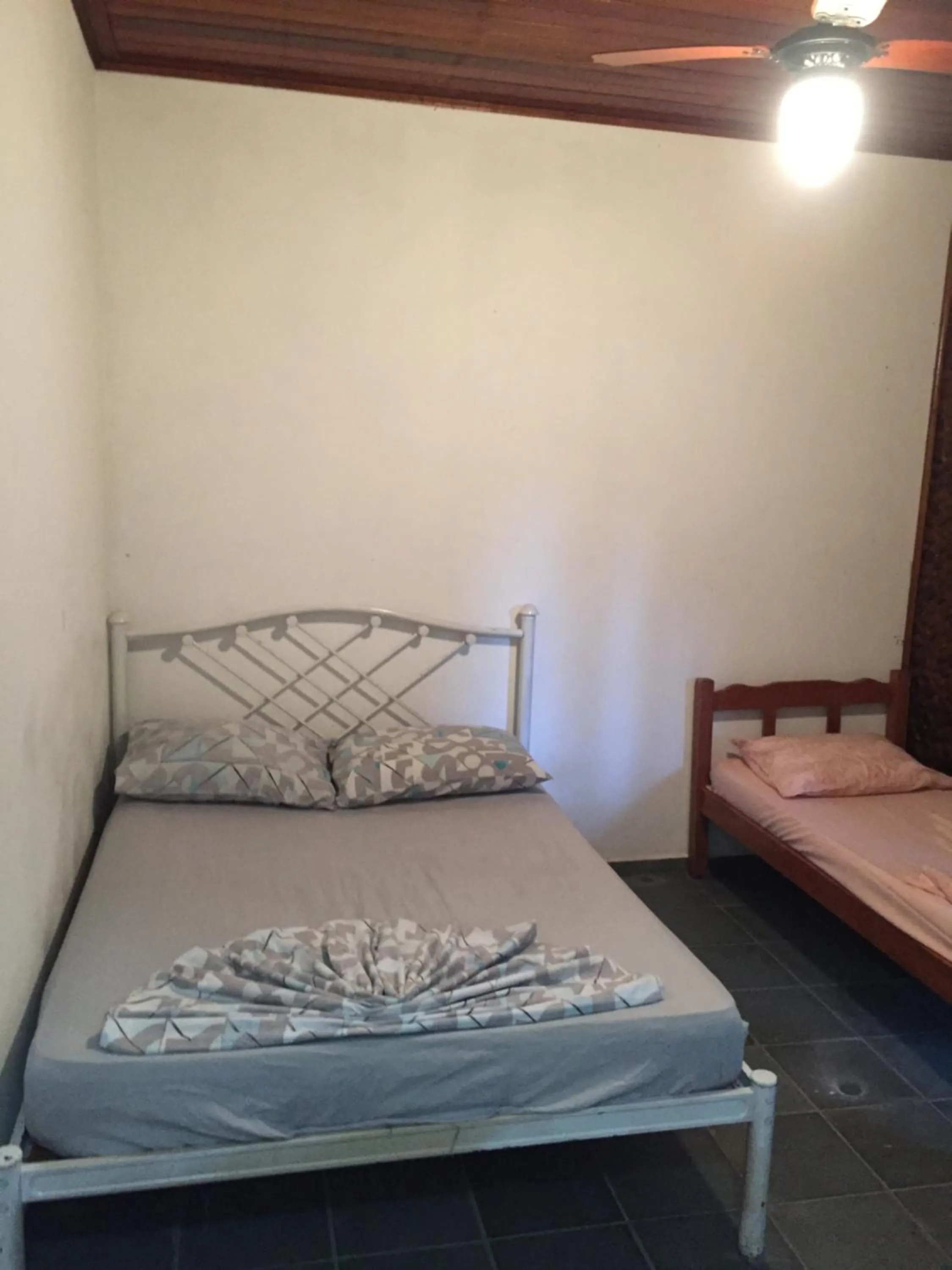 Property building, Bed in Pousada Ecológica Cavalo de Pedra