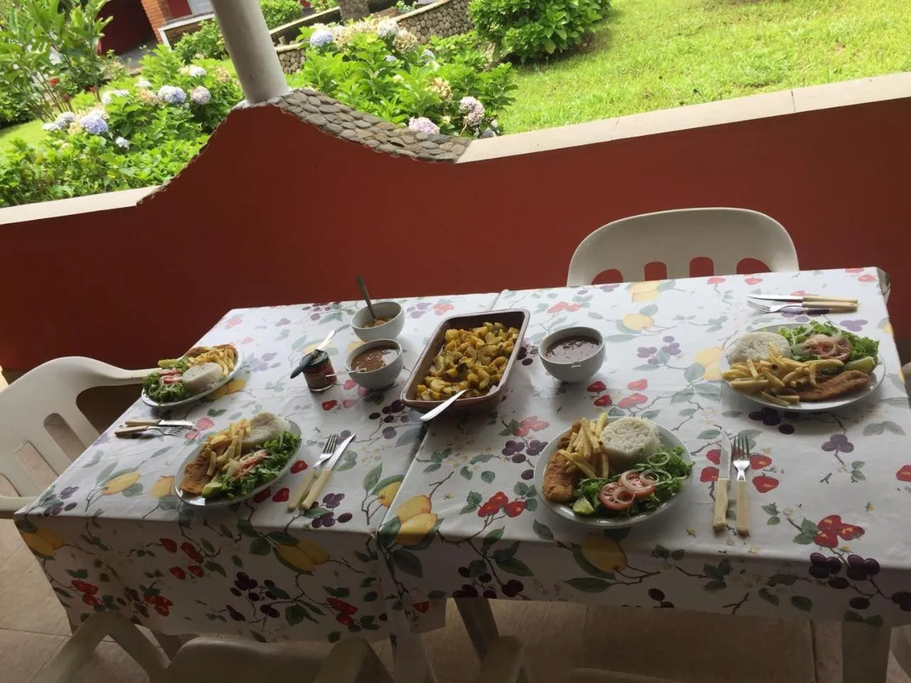 Restaurant/places to eat in Pousada Ecológica Cavalo de Pedra