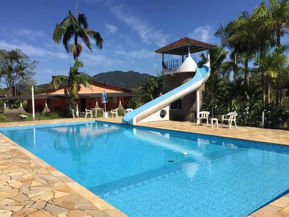 Swimming pool in Pousada Ecológica Cavalo de Pedra