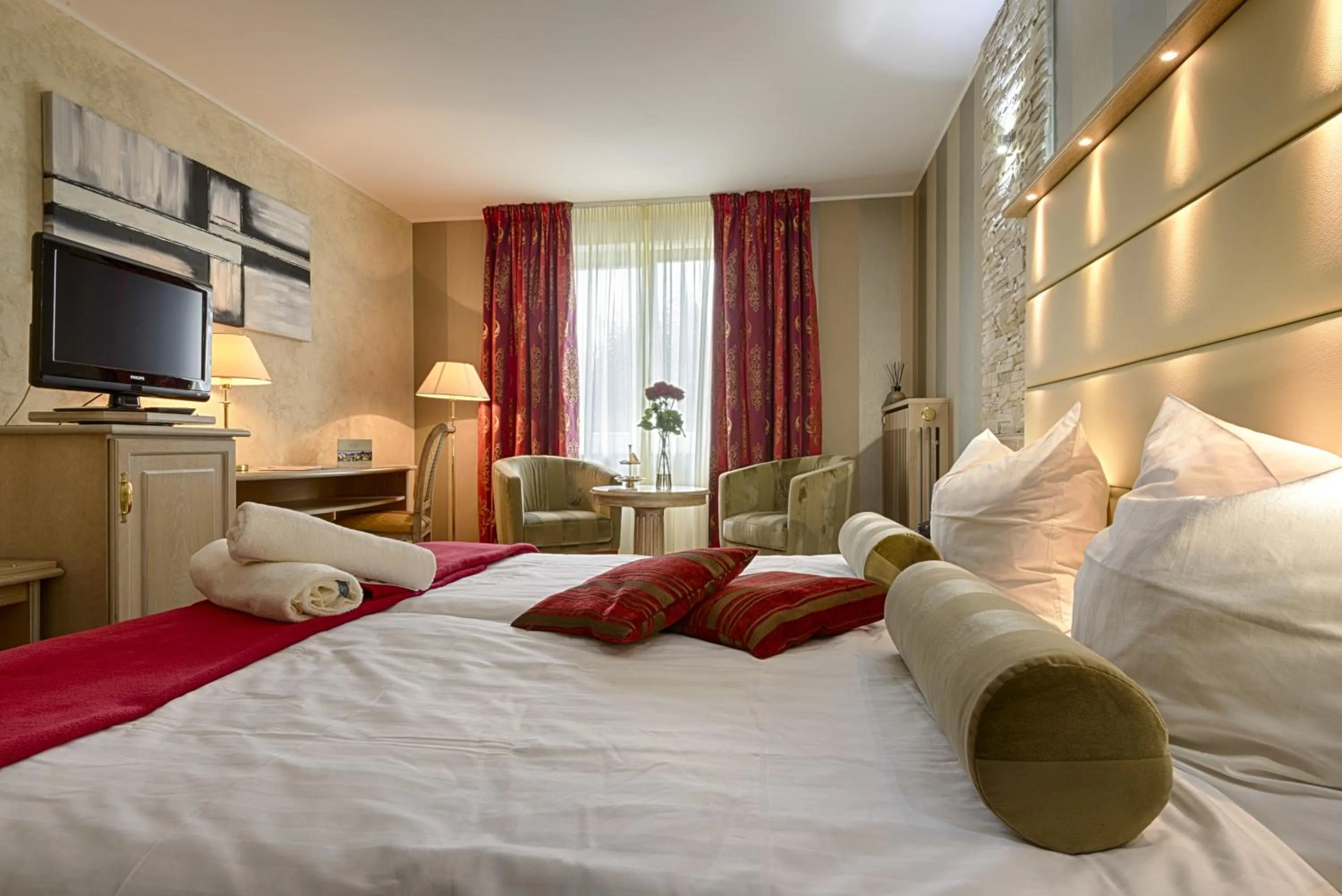 Photo of the whole room, Bed in Domaine de la Forêt