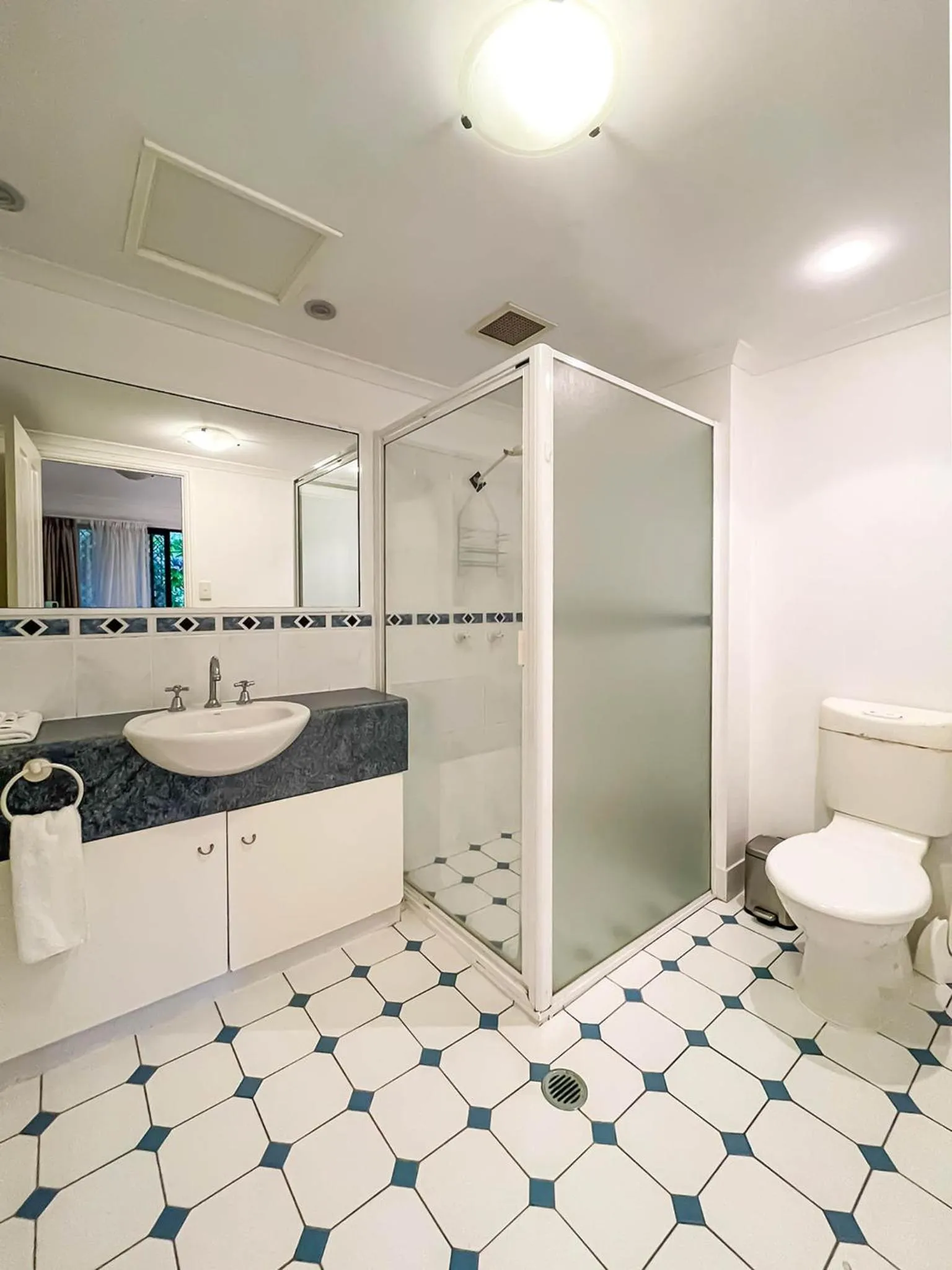 Shower in Trinity Links Resort