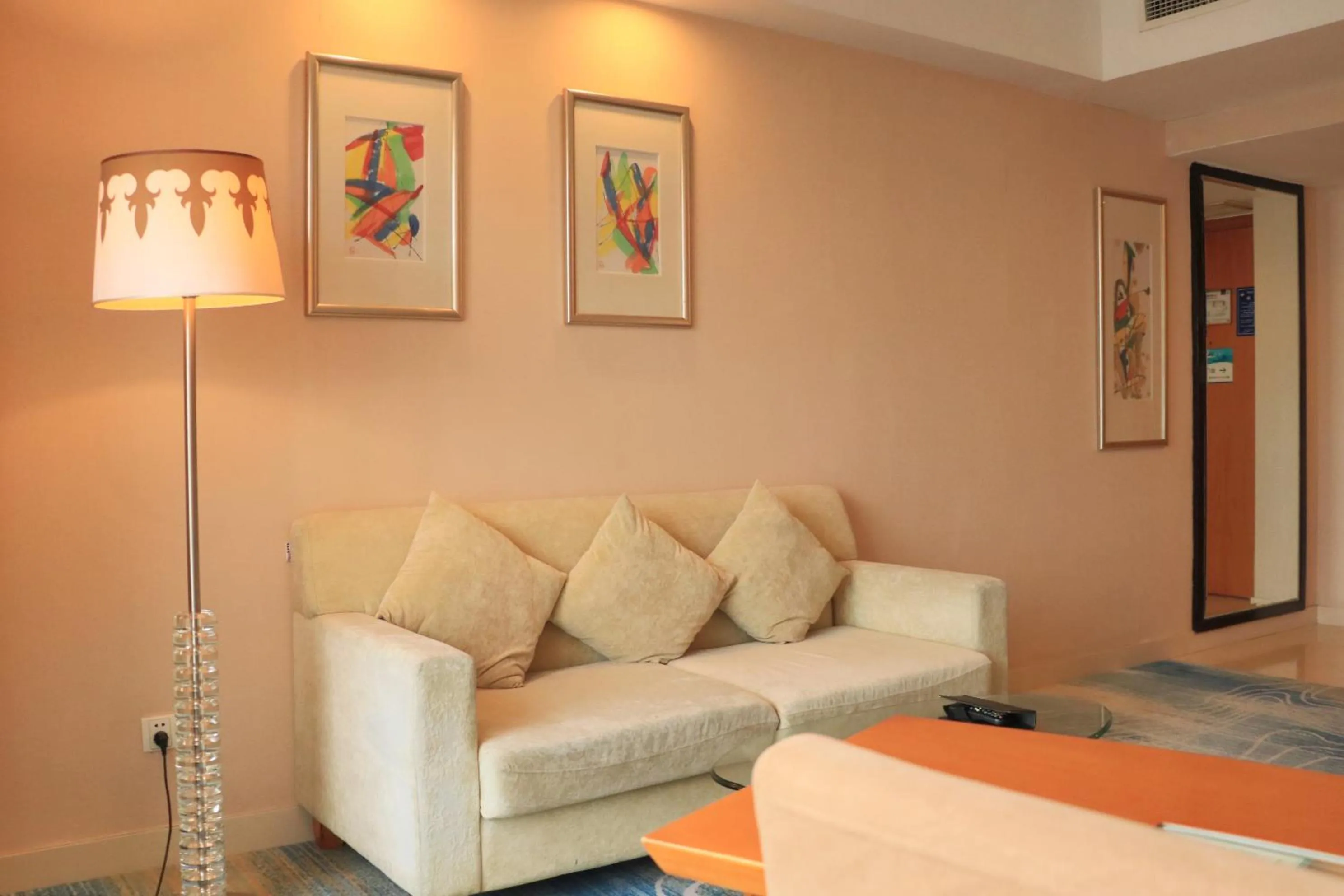 Living room in Dongguan Well Garden Hotel