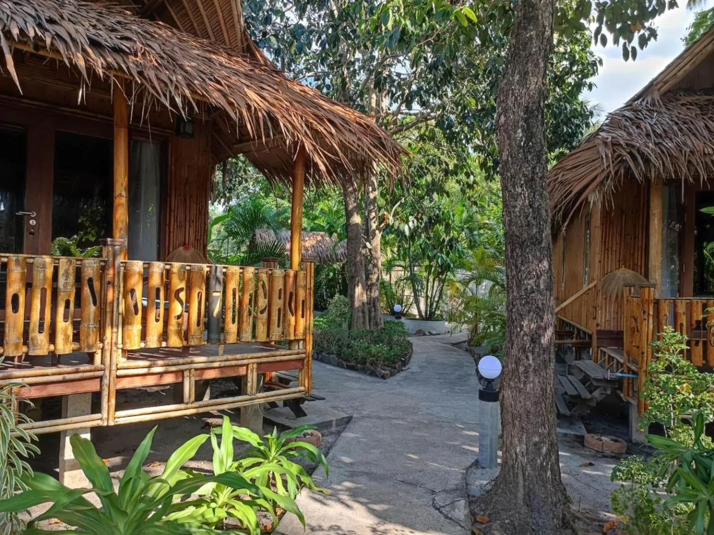 Garden in Lazy Days Bungalows