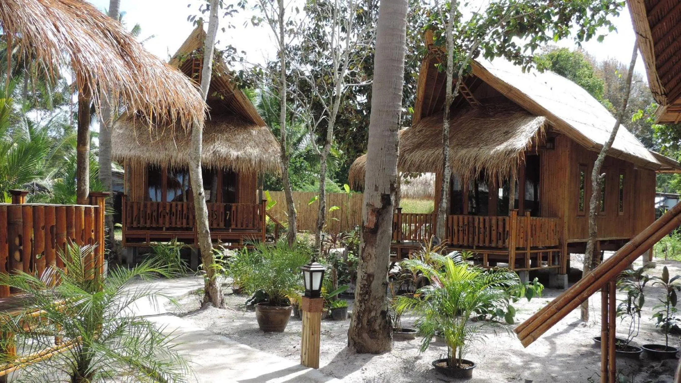 Garden in Lazy Days Bungalows