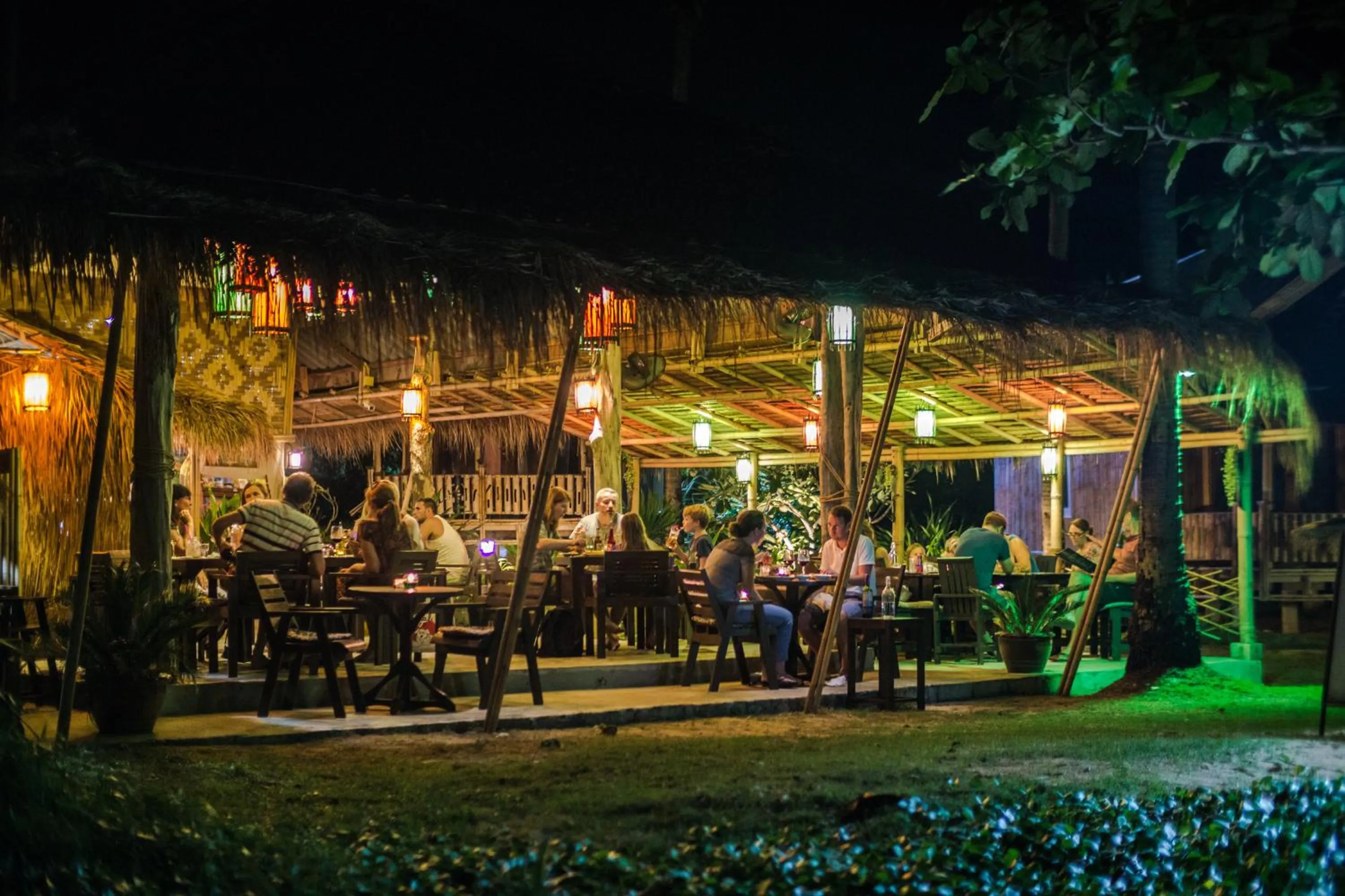 Restaurant/places to eat in Lazy Days Bungalows