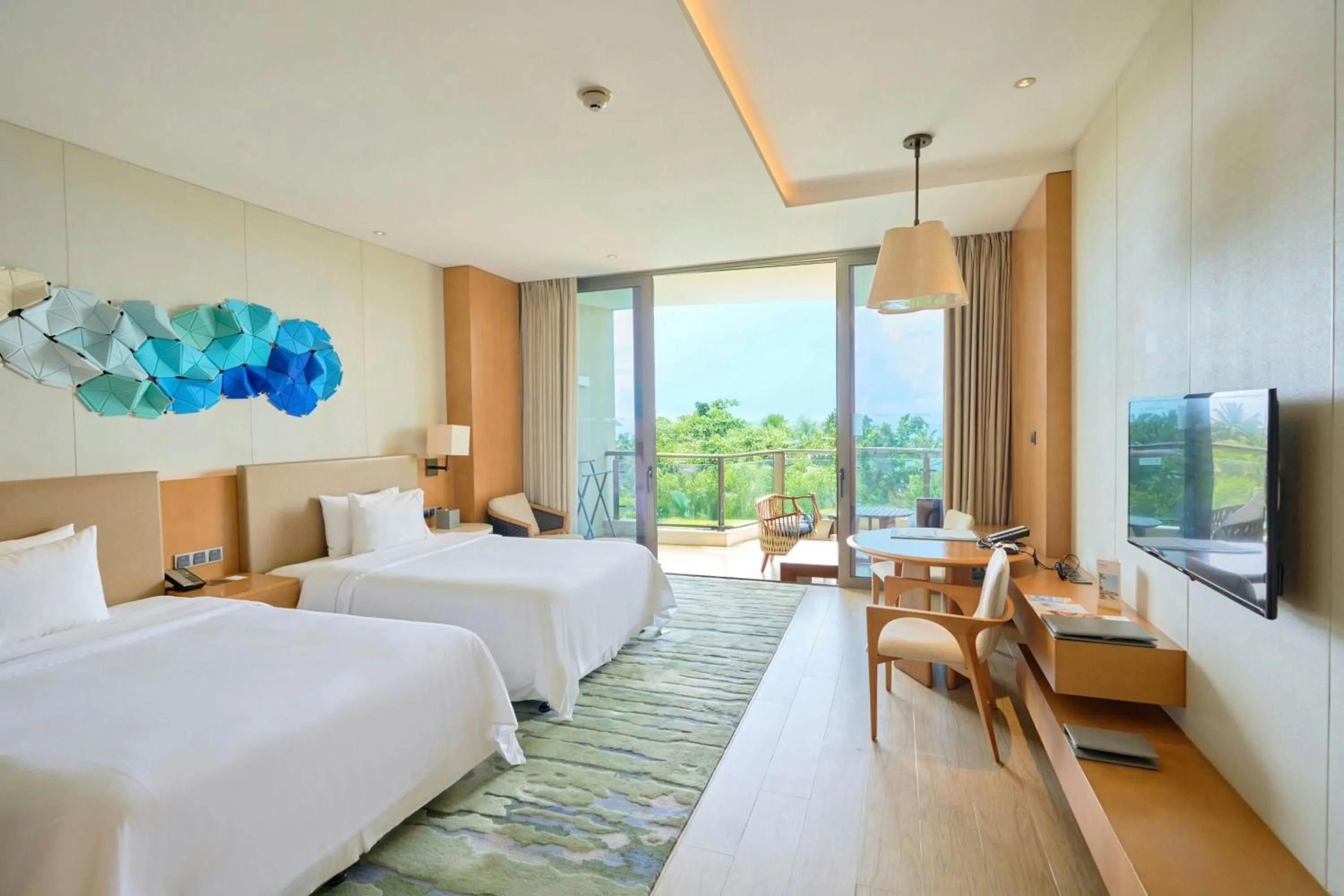 Photo of the whole room, Bed in The Westin Shimei Bay Resort