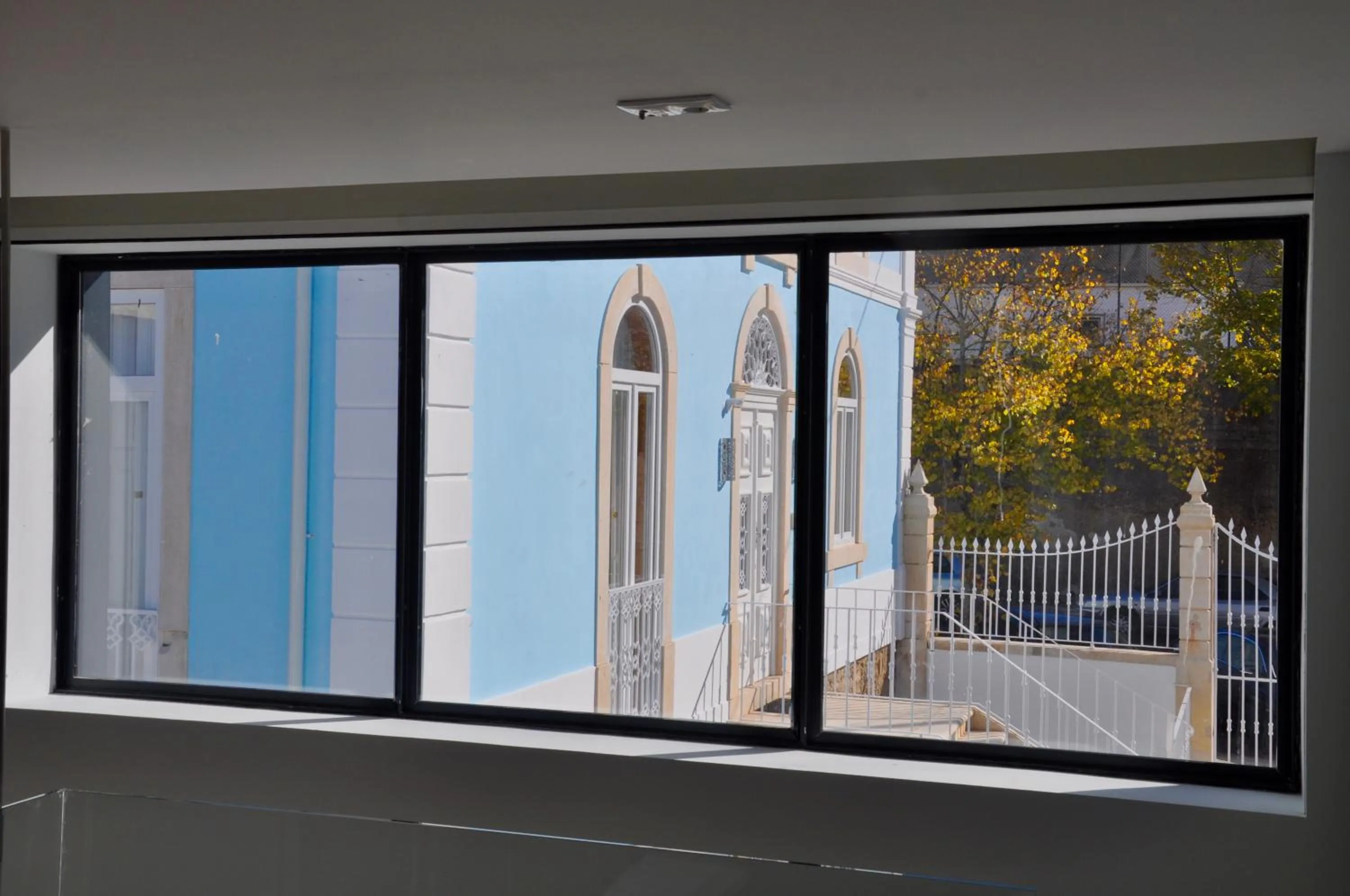 Bedroom in Casa de São Bento by PURUS
