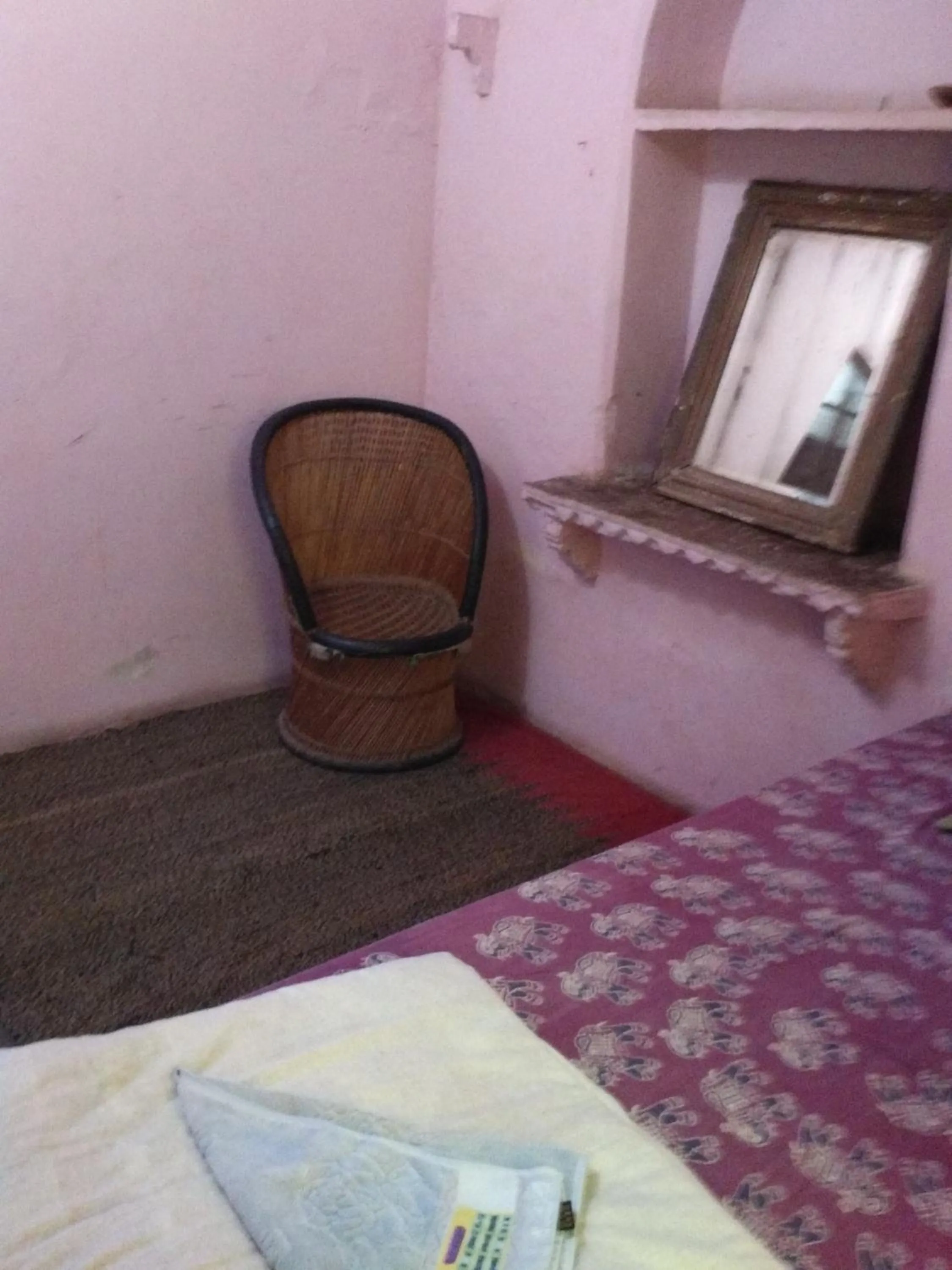 Bed in Haveli Uma Megh Tourist Guest House