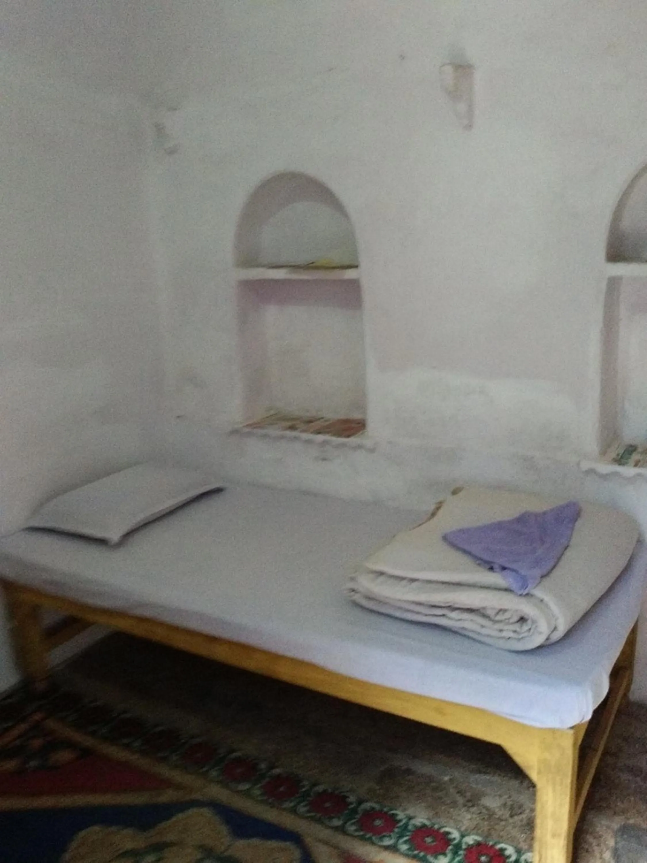 Bed in Haveli Uma Megh Tourist Guest House