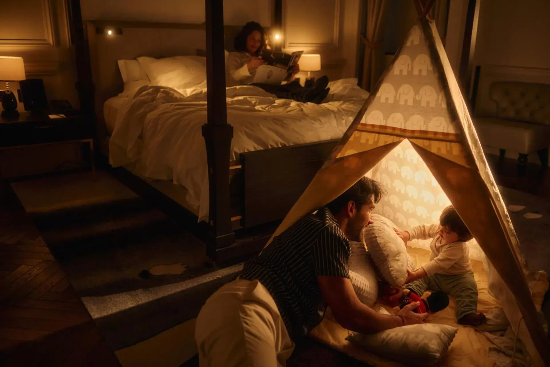 Bedroom, Bed in Four Seasons Hotel London at Tower Bridge Bedroom, Bed in Four Seasons Hotel London at Tower Bridge