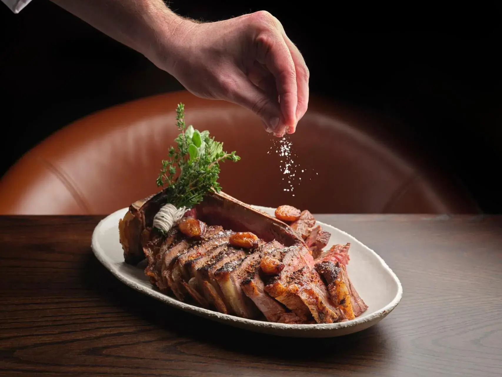 Restaurant/places to eat in Four Seasons Hotel London at Tower Bridge Restaurant/places to eat in Four Seasons Hotel London at Tower Bridge