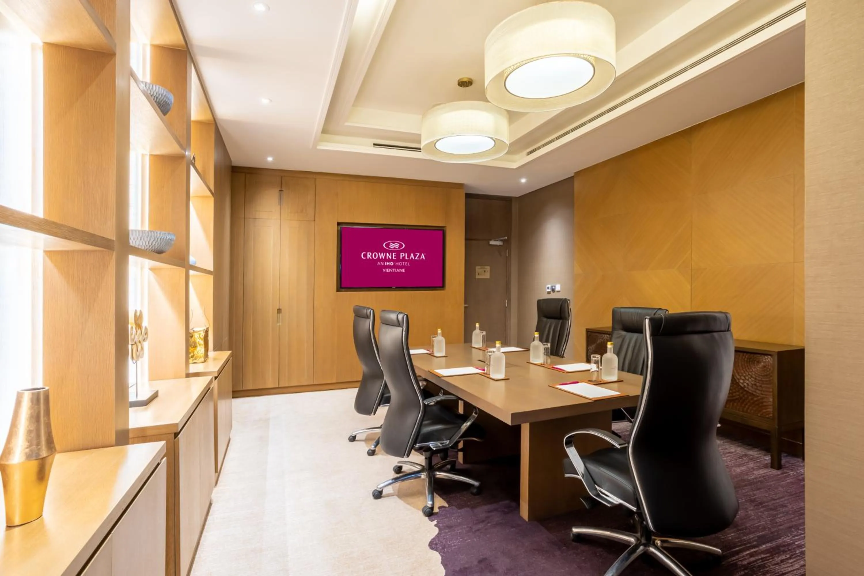 Meeting/conference room in Crowne Plaza Vientiane by IHG
