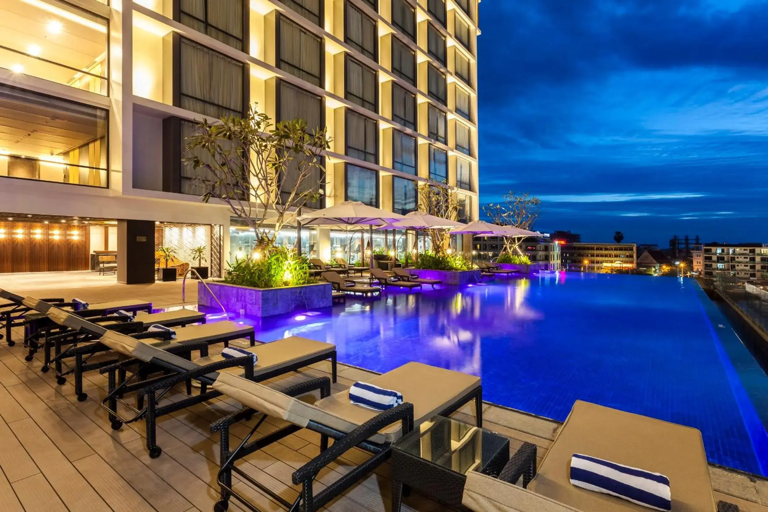 Property building in Crowne Plaza Vientiane by IHG Property building in Crowne Plaza Vientiane by IHG