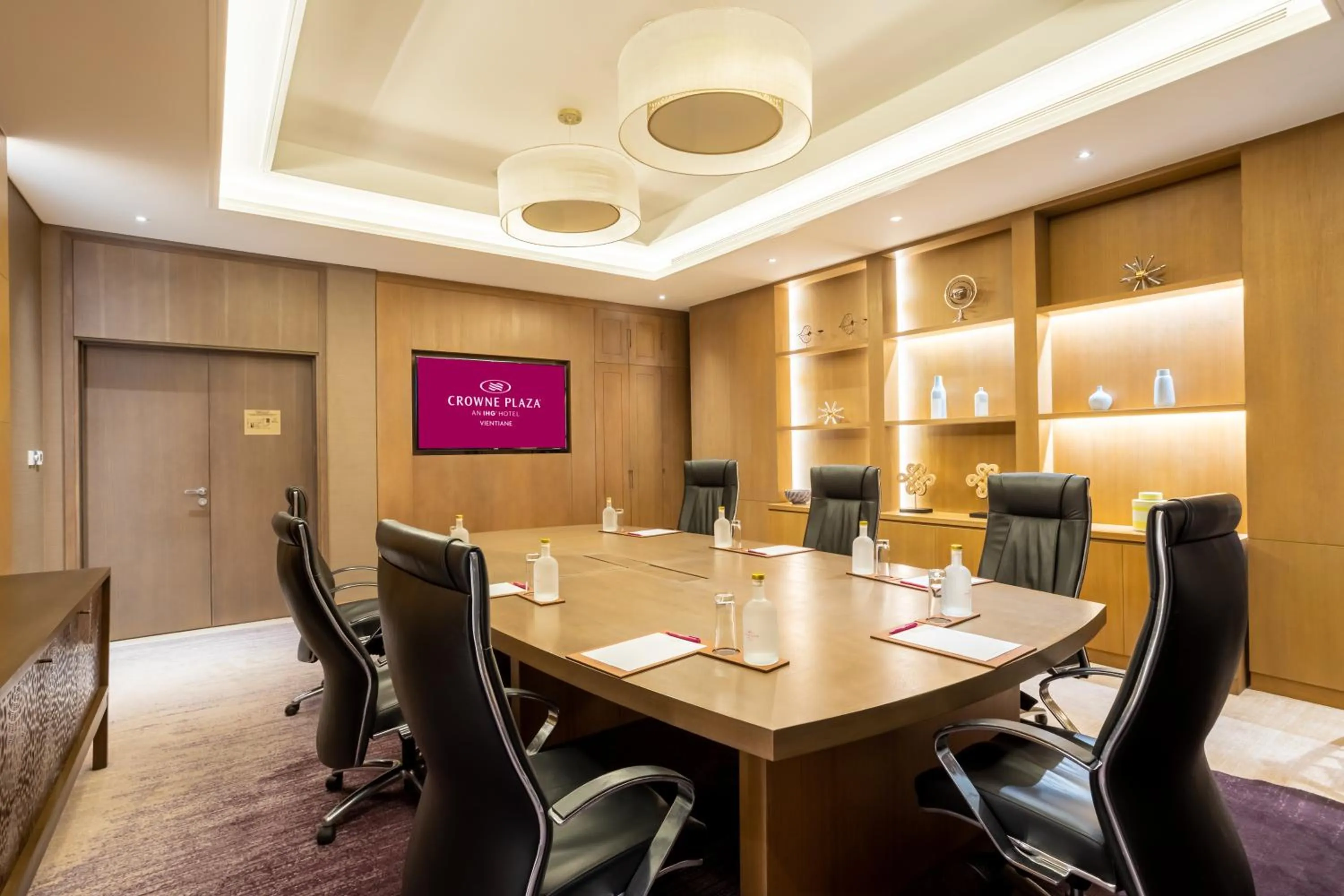 Meeting/conference room in Crowne Plaza Vientiane by IHG