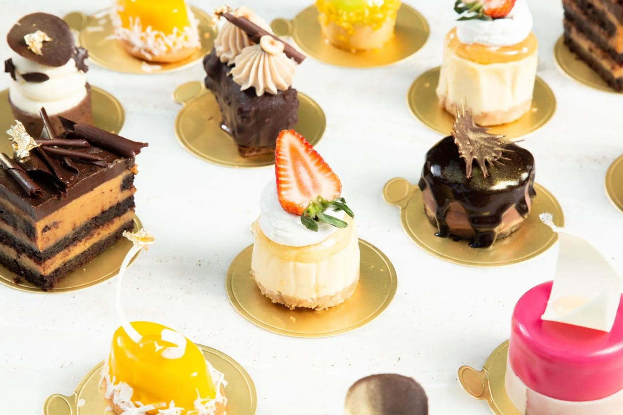 Restaurant/places to eat in Crowne Plaza Vientiane by IHG