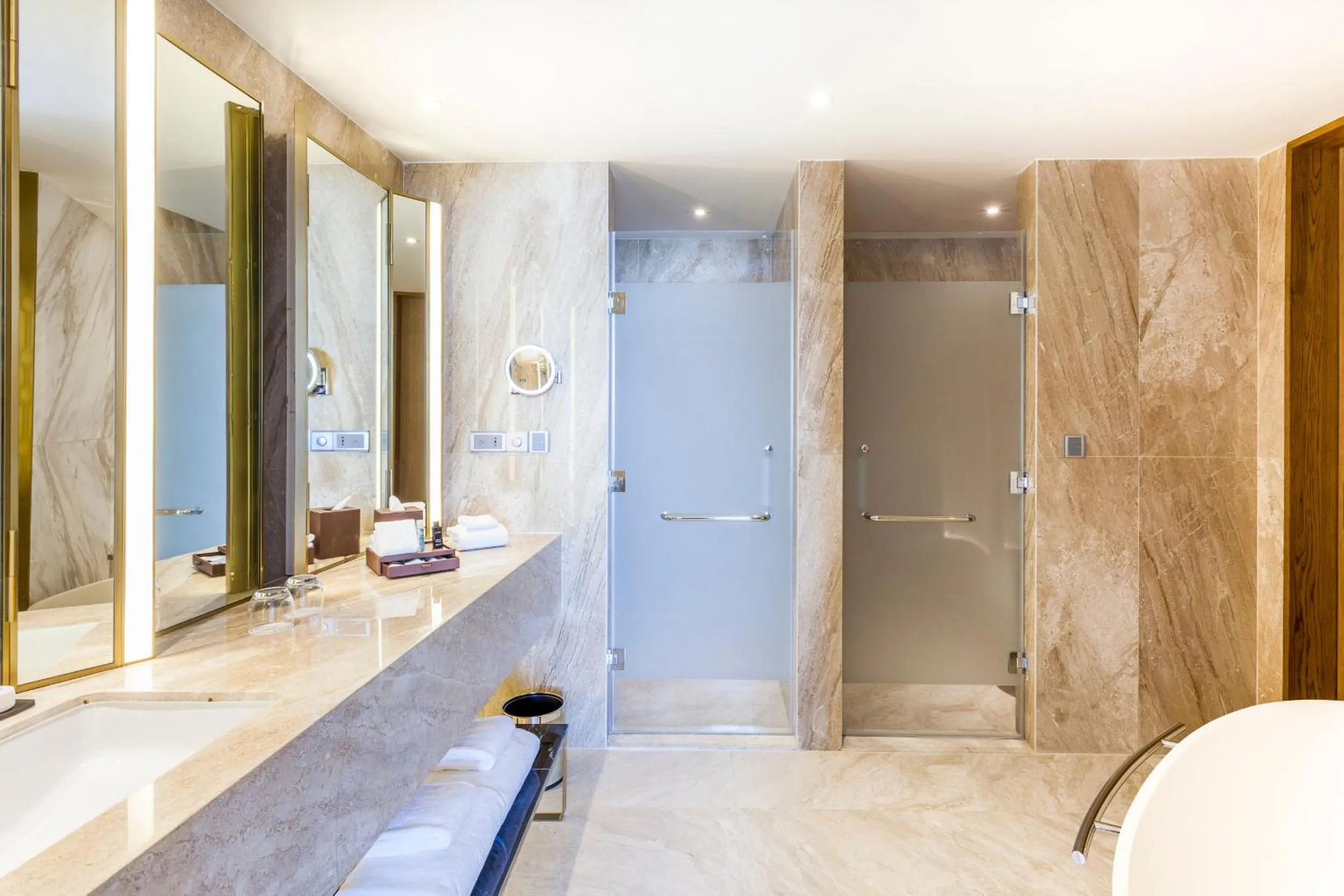 Photo of the whole room in Crowne Plaza Vientiane by IHG