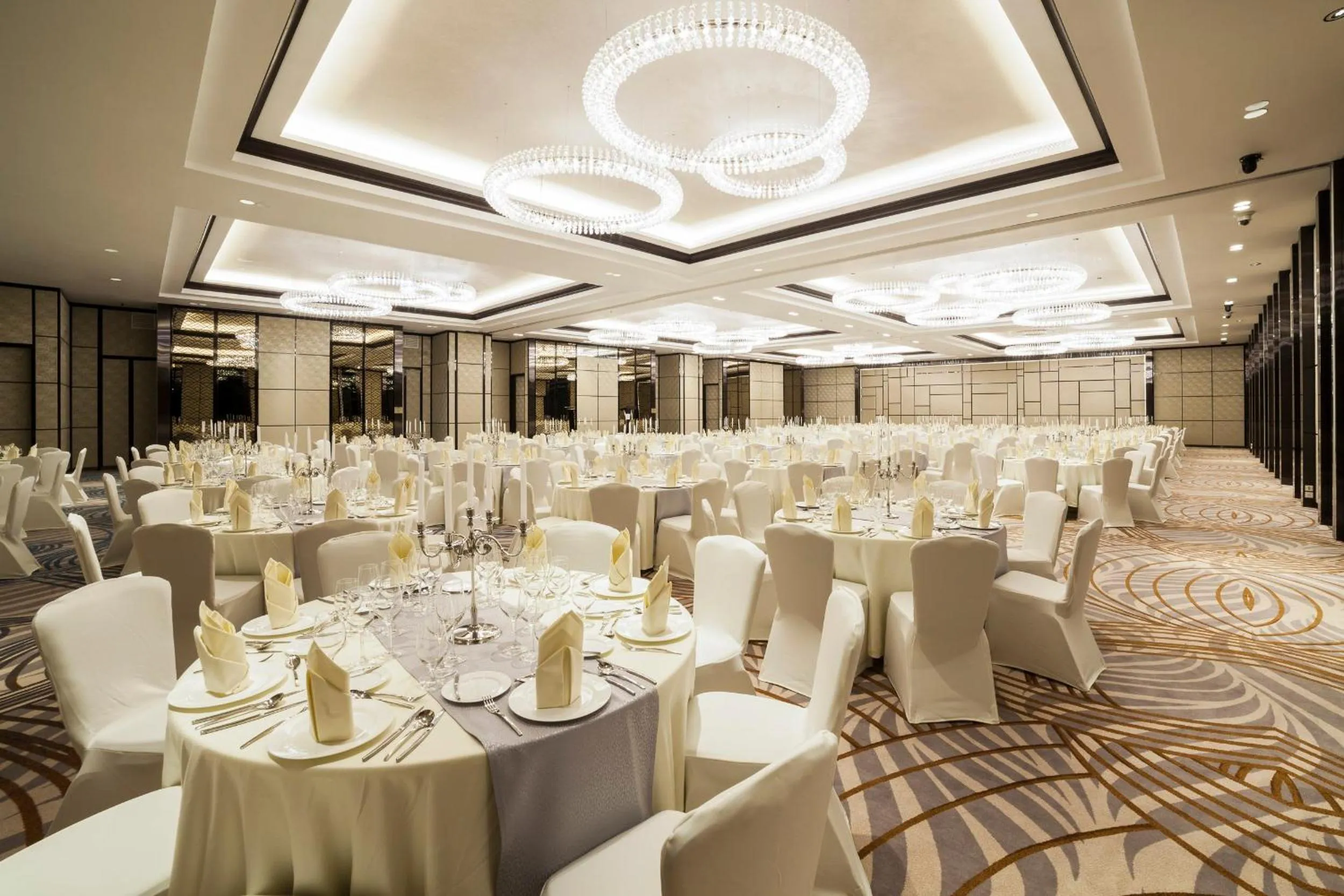 Banquet/Function facilities in Crowne Plaza Vientiane by IHG