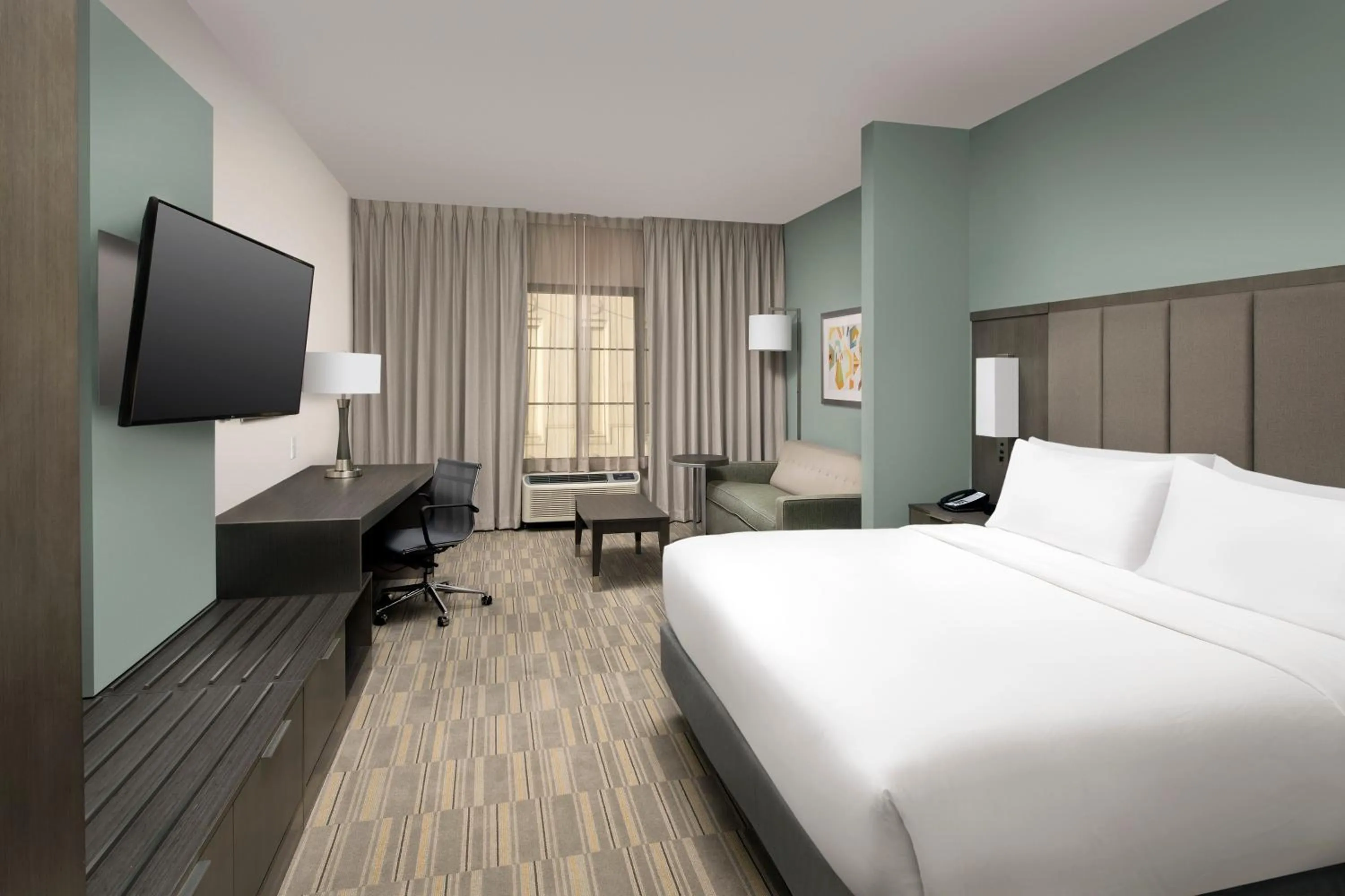 Bedroom, Bed in Holiday Inn Express Pensacola Downtown by IHG