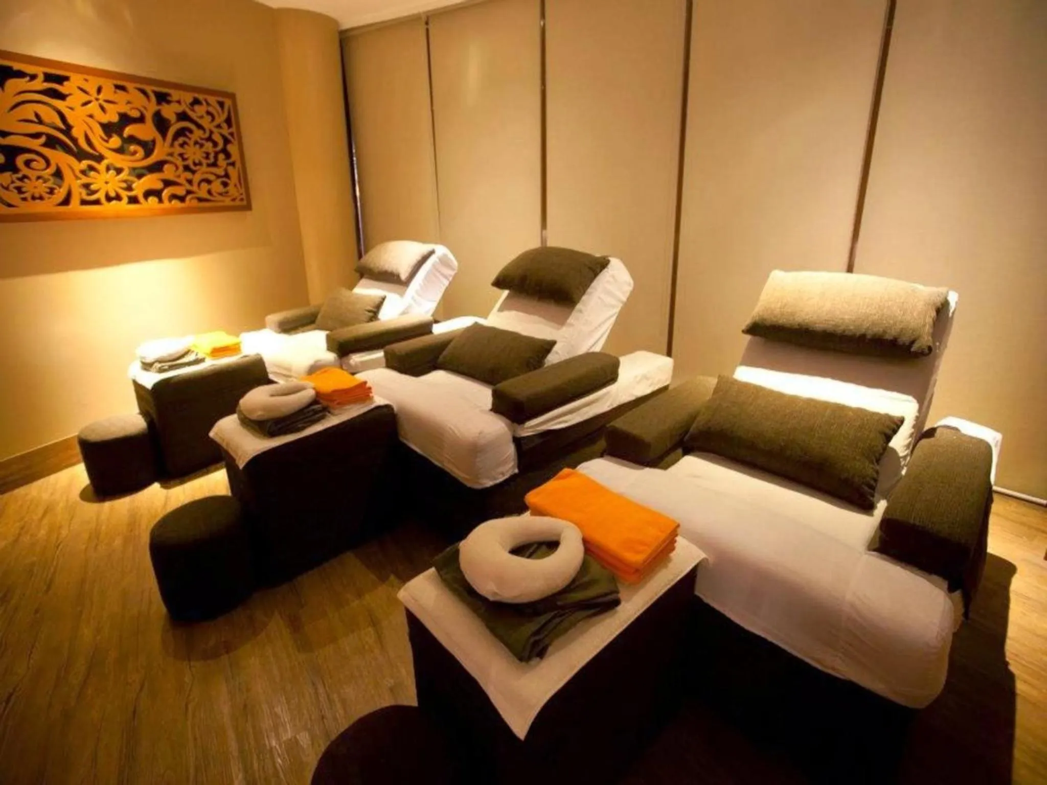 Massage in All At Jazz - Makati Serviced Apartments