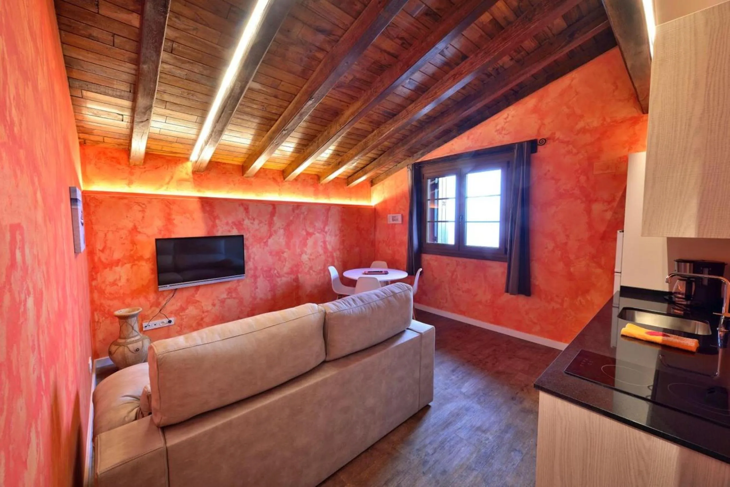 Maddiola Apartment