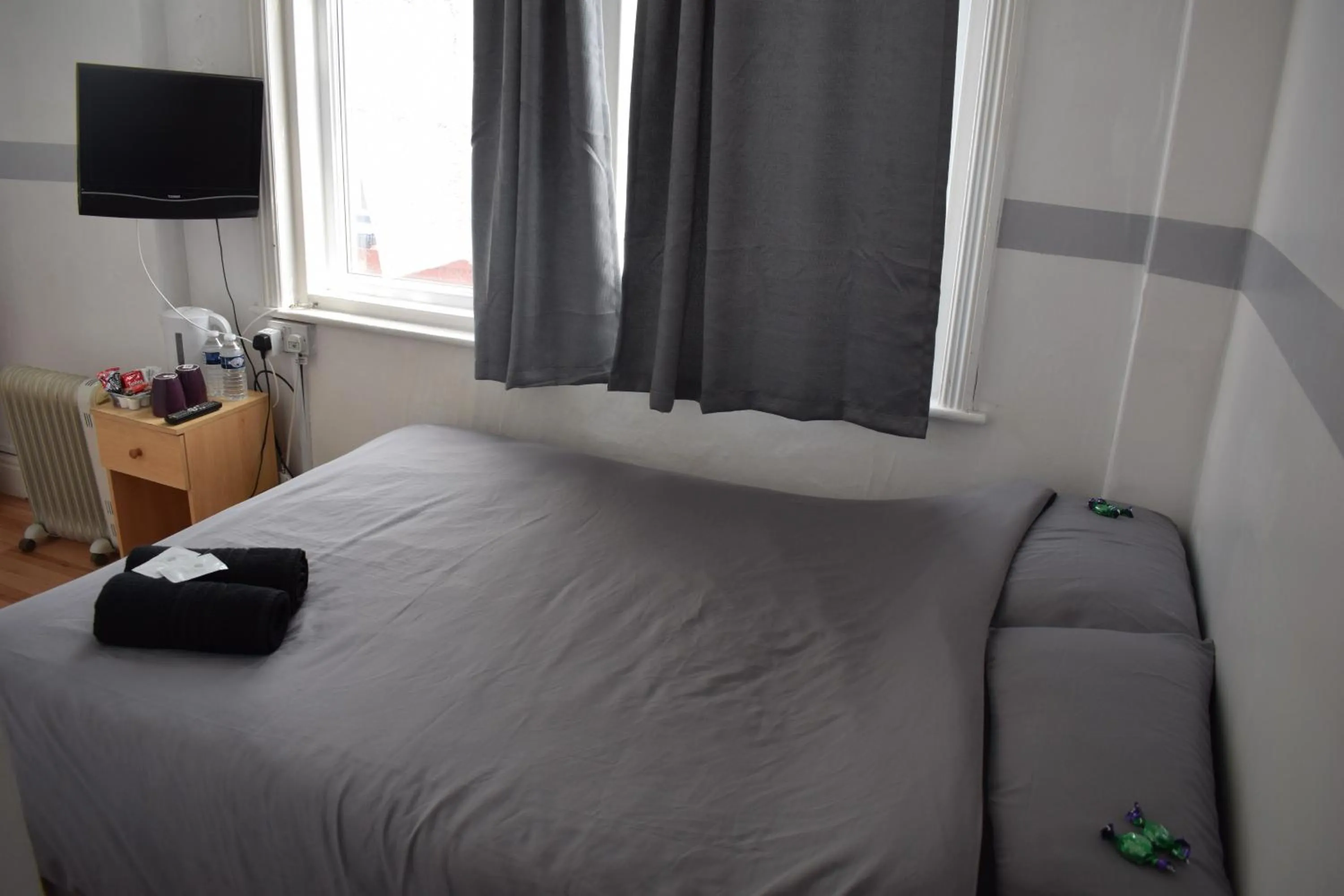 Standard Double Room with Shared Bathroom in MyRoomz Orchid Hotel