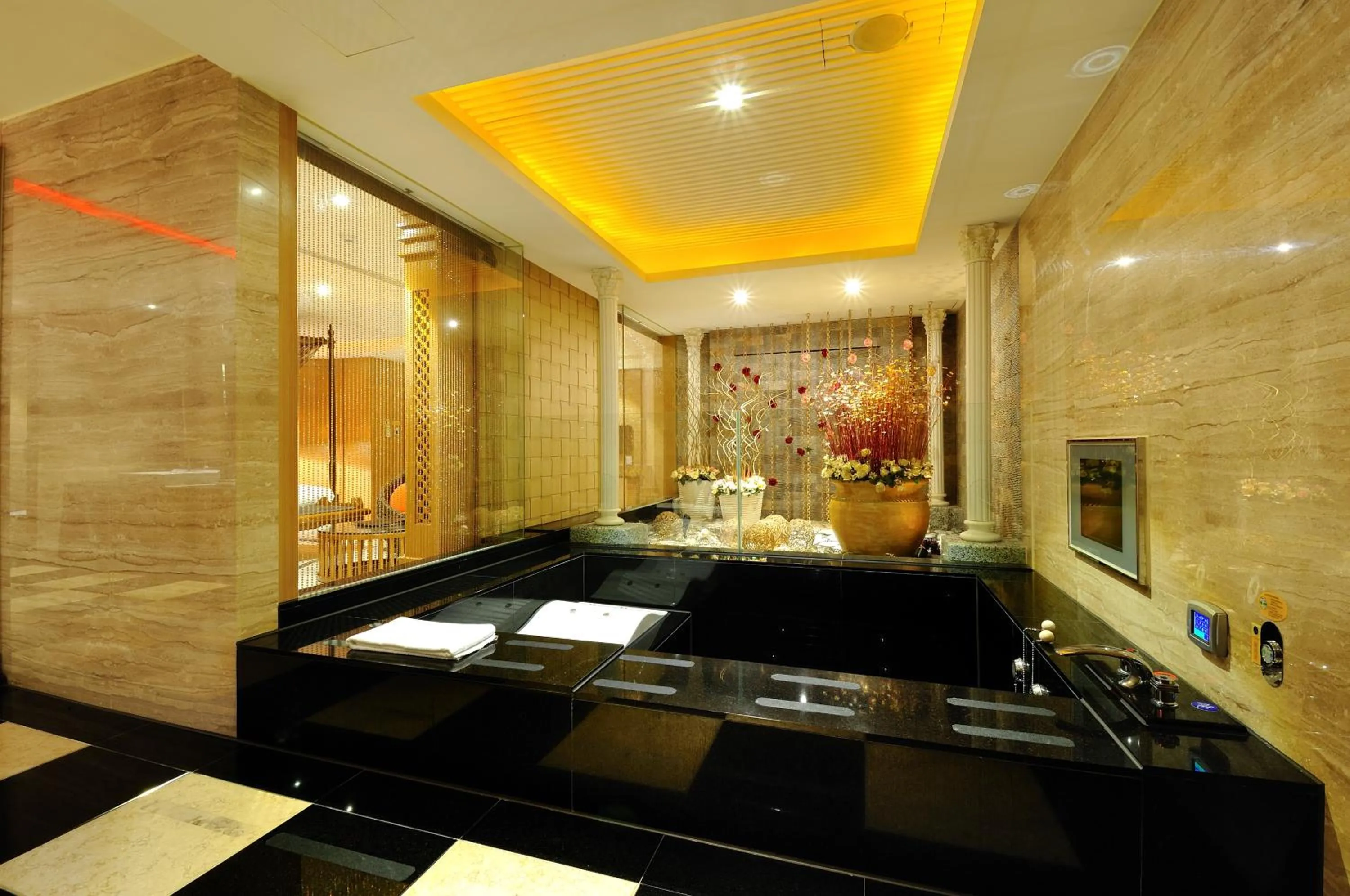 Hot Tub in Merry Day Motel Zhonghe Branch