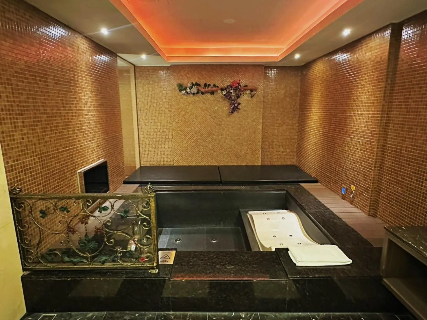 Bath in Merry Day Motel Zhonghe Branch