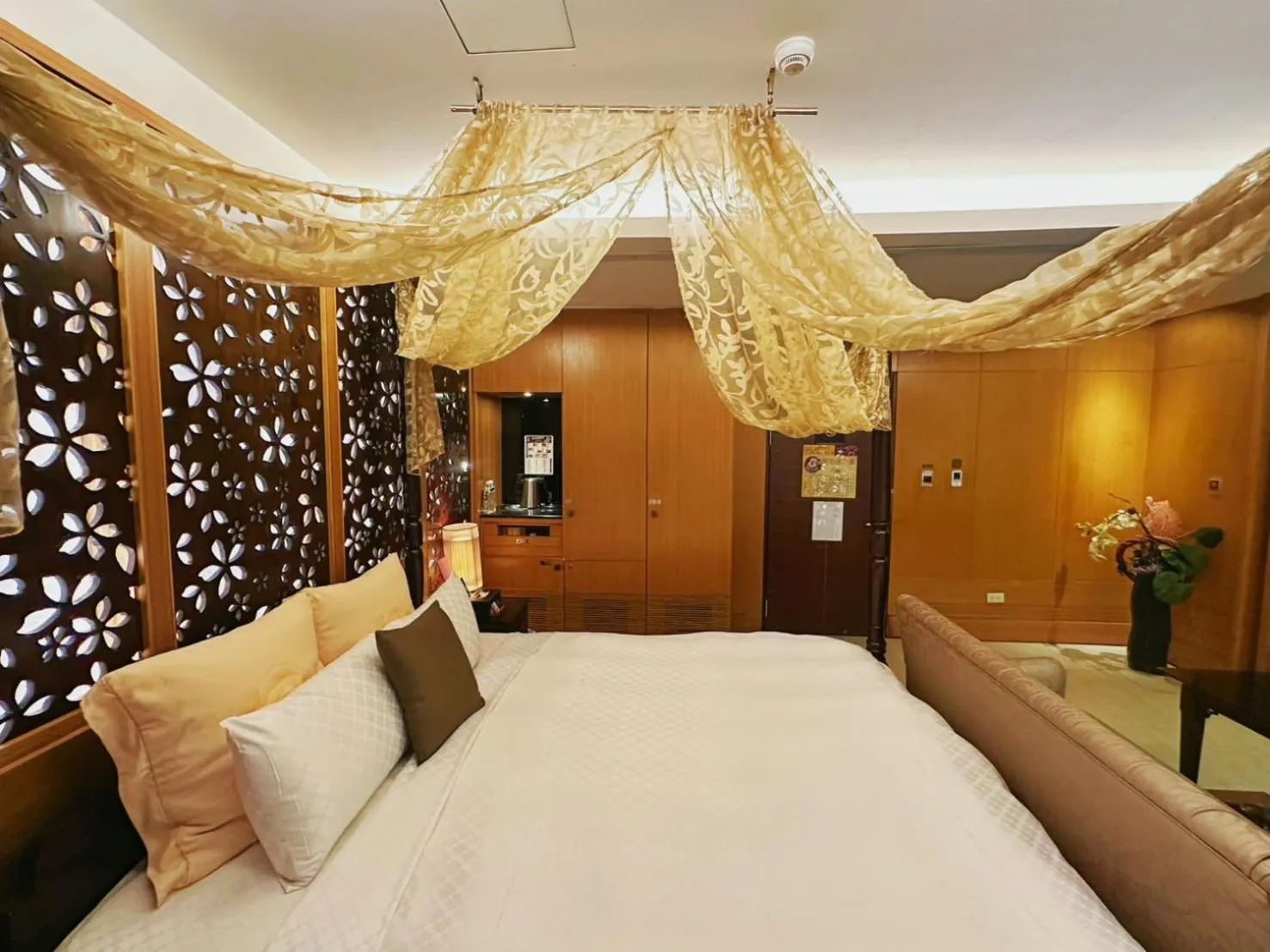 On site, Bed in Merry Day Motel Zhonghe Branch